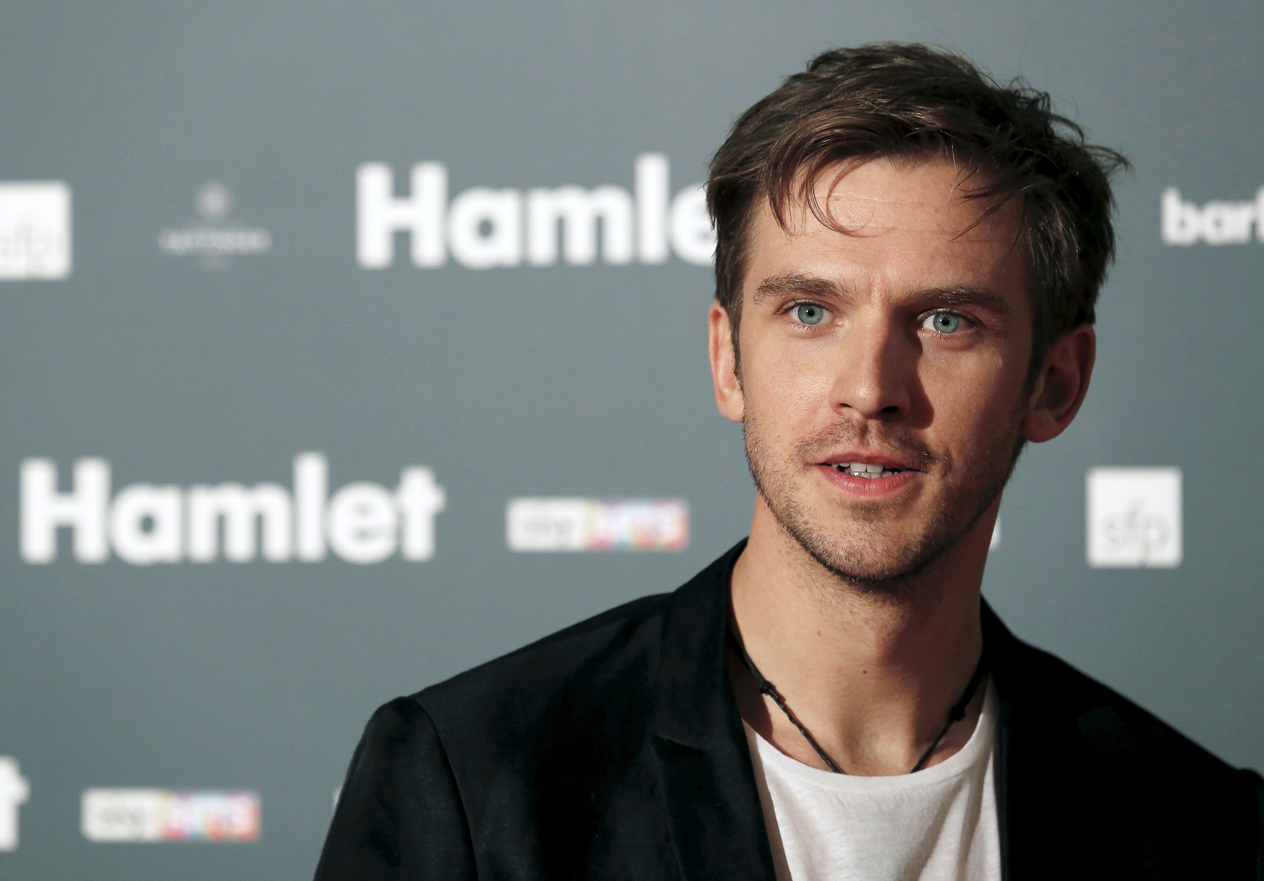 Dan Stevens Wallpapers