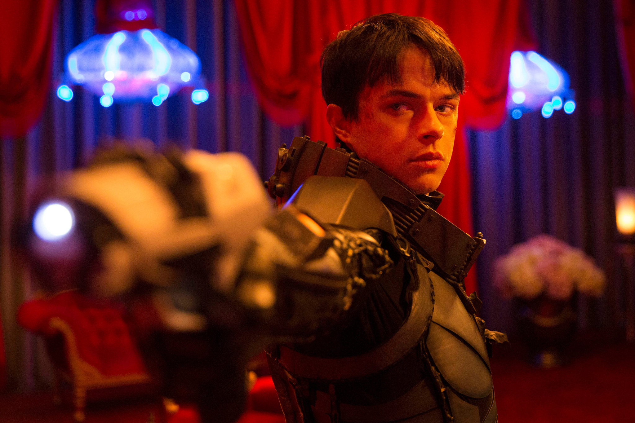 Dane Dehaan As Valerian In Valerian And The City Of A Thousand Planets Wallpapers