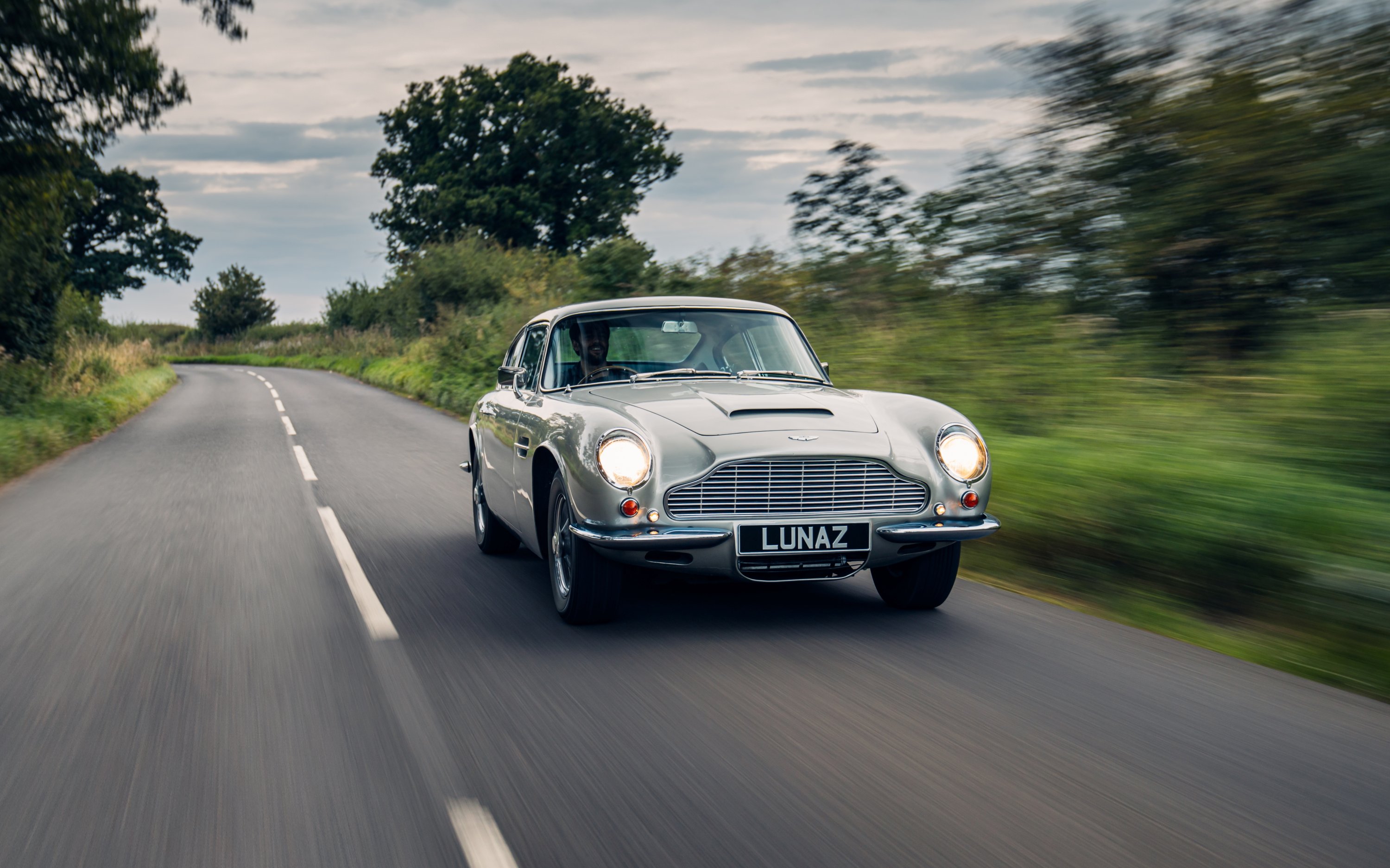 Daniel Craig 007 James Bond Aston Martin Car Photoshoot Wallpapers