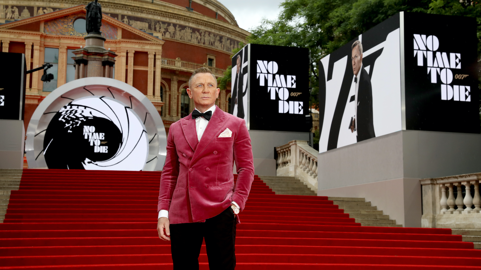 Daniel Craig Physic Body No Time To Die Wallpapers