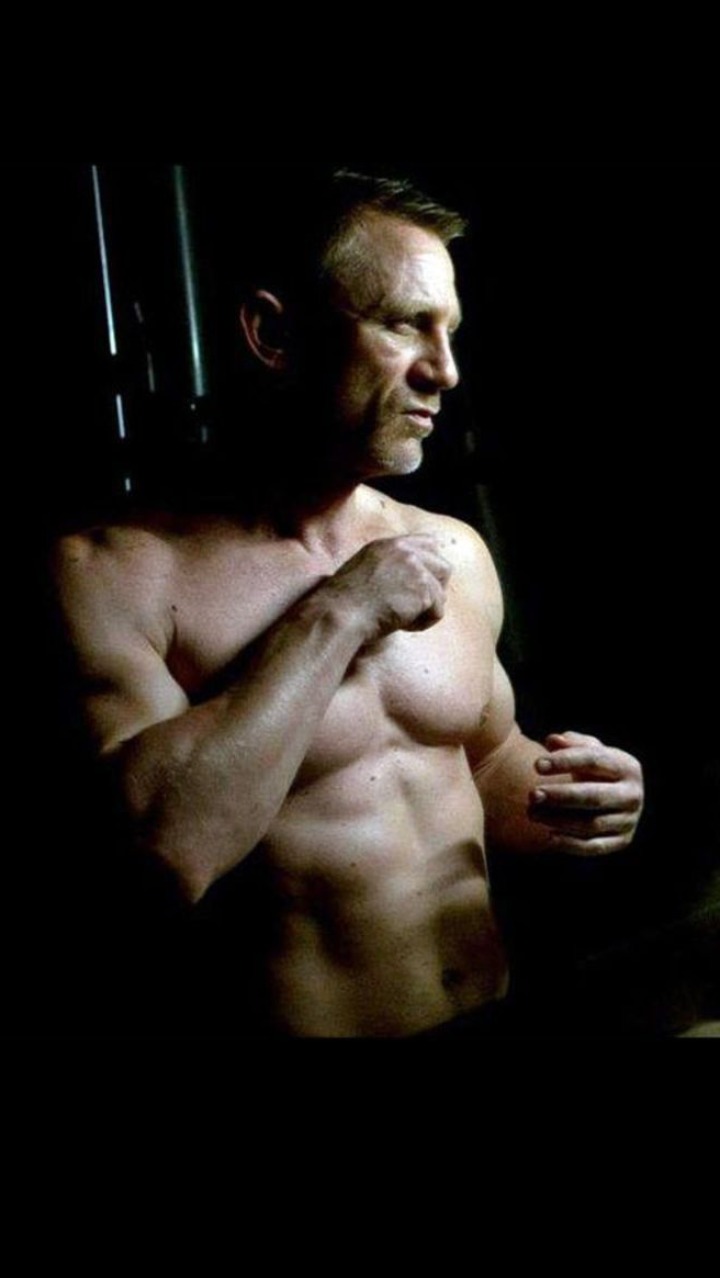 Daniel Craig Physic Body No Time To Die Wallpapers