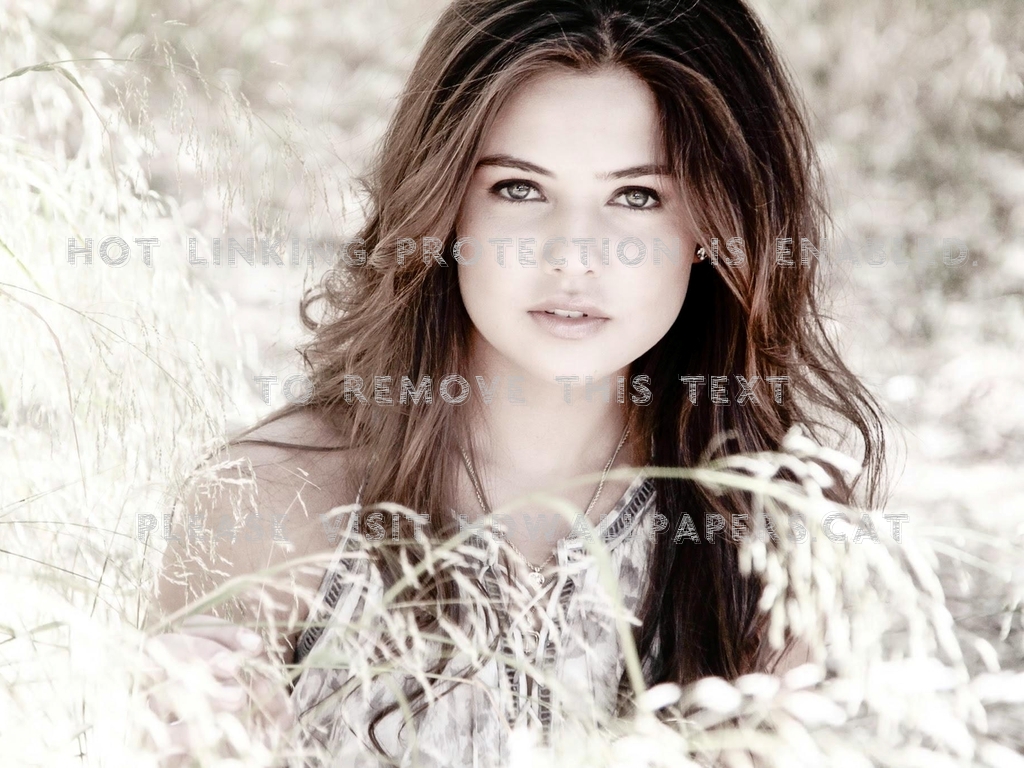 Danielle Campbell Actress Photoshoot Wallpapers