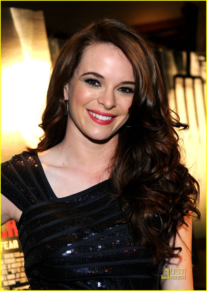 Danielle Panabaker Cute Photoshoot Wallpapers