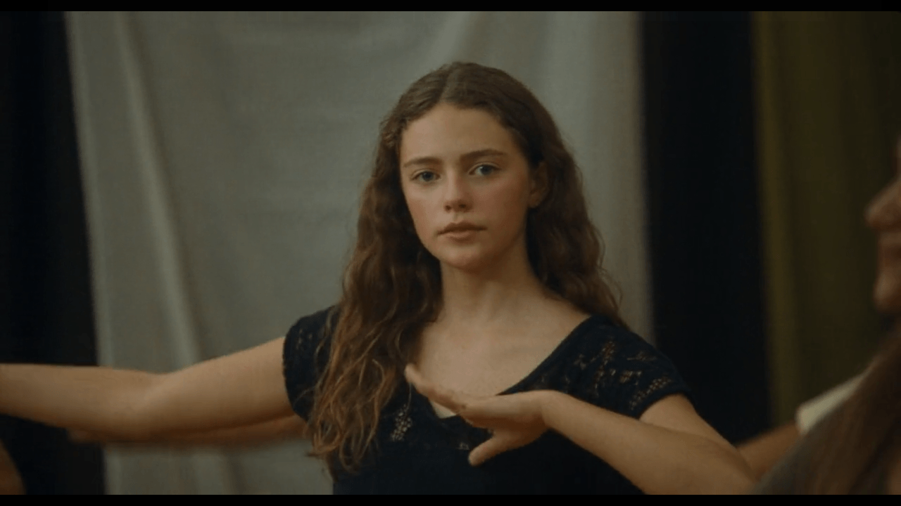 Danielle Rose Russell Wallpapers