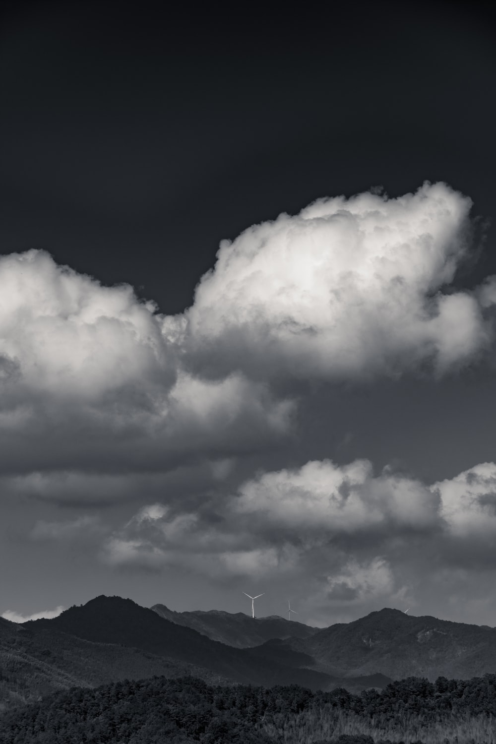 Dark Grey Clouds Wallpapers