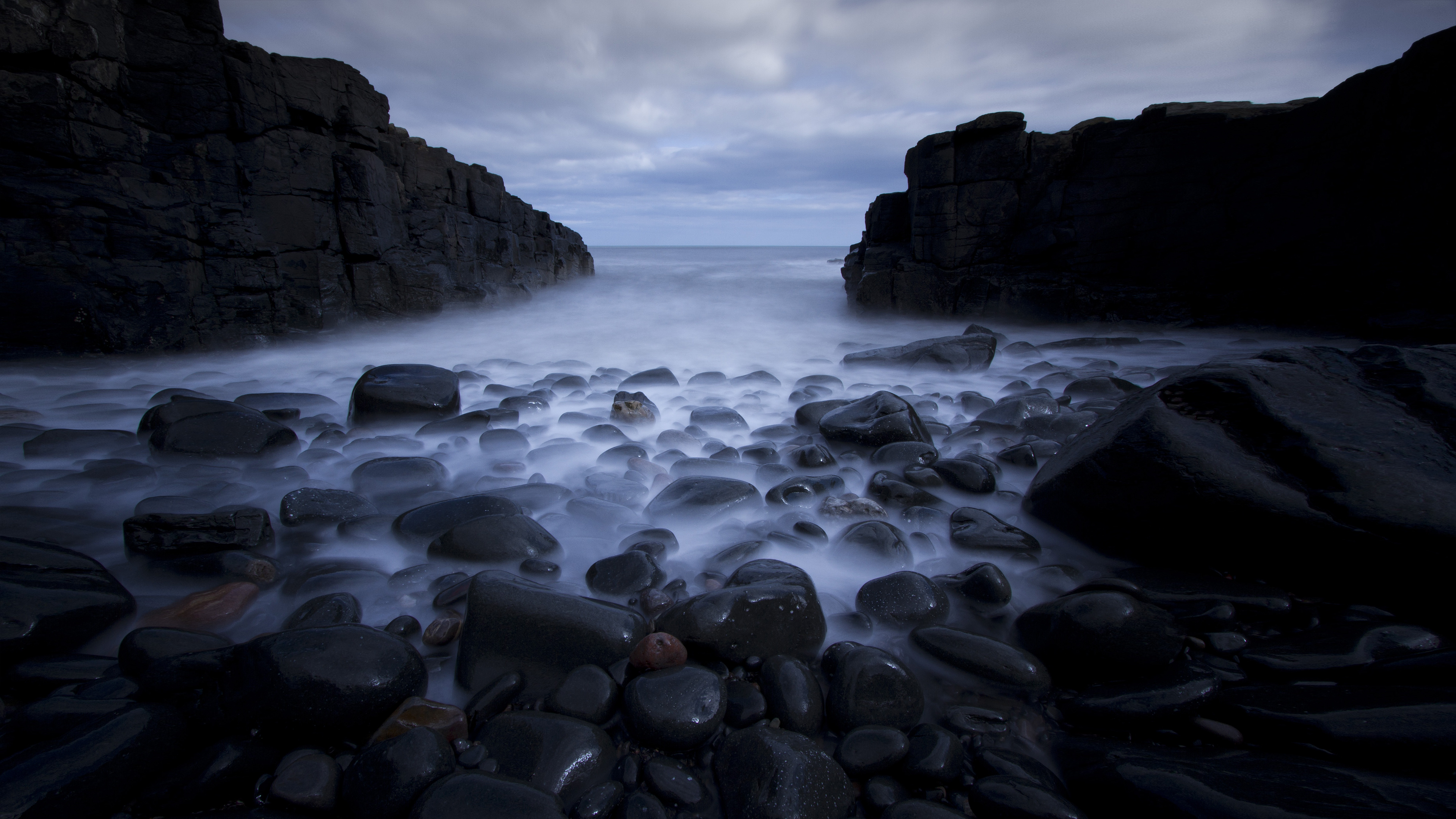 Dark Ocean Desktop Wallpapers