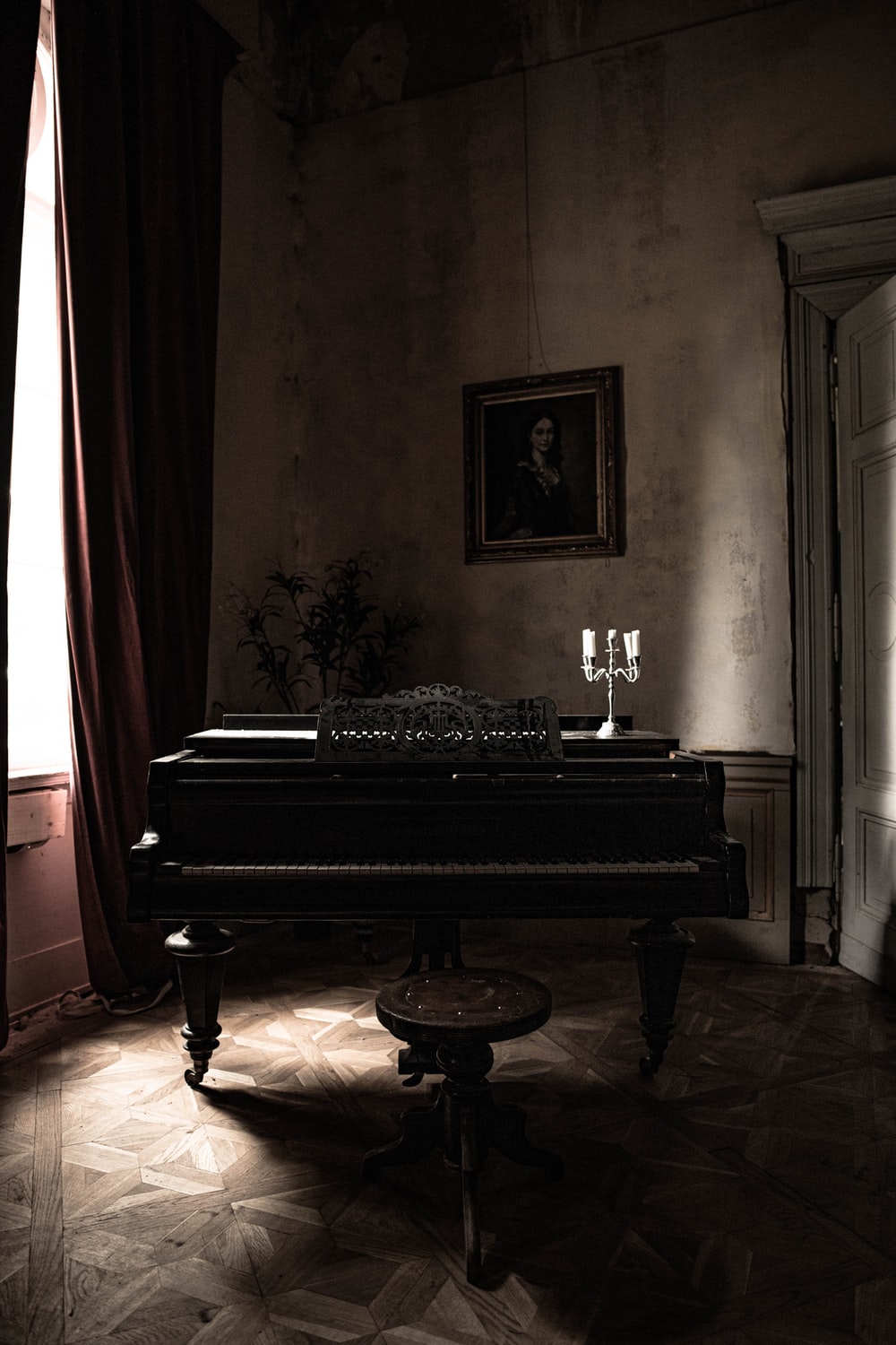 Dark Piano Wallpapers