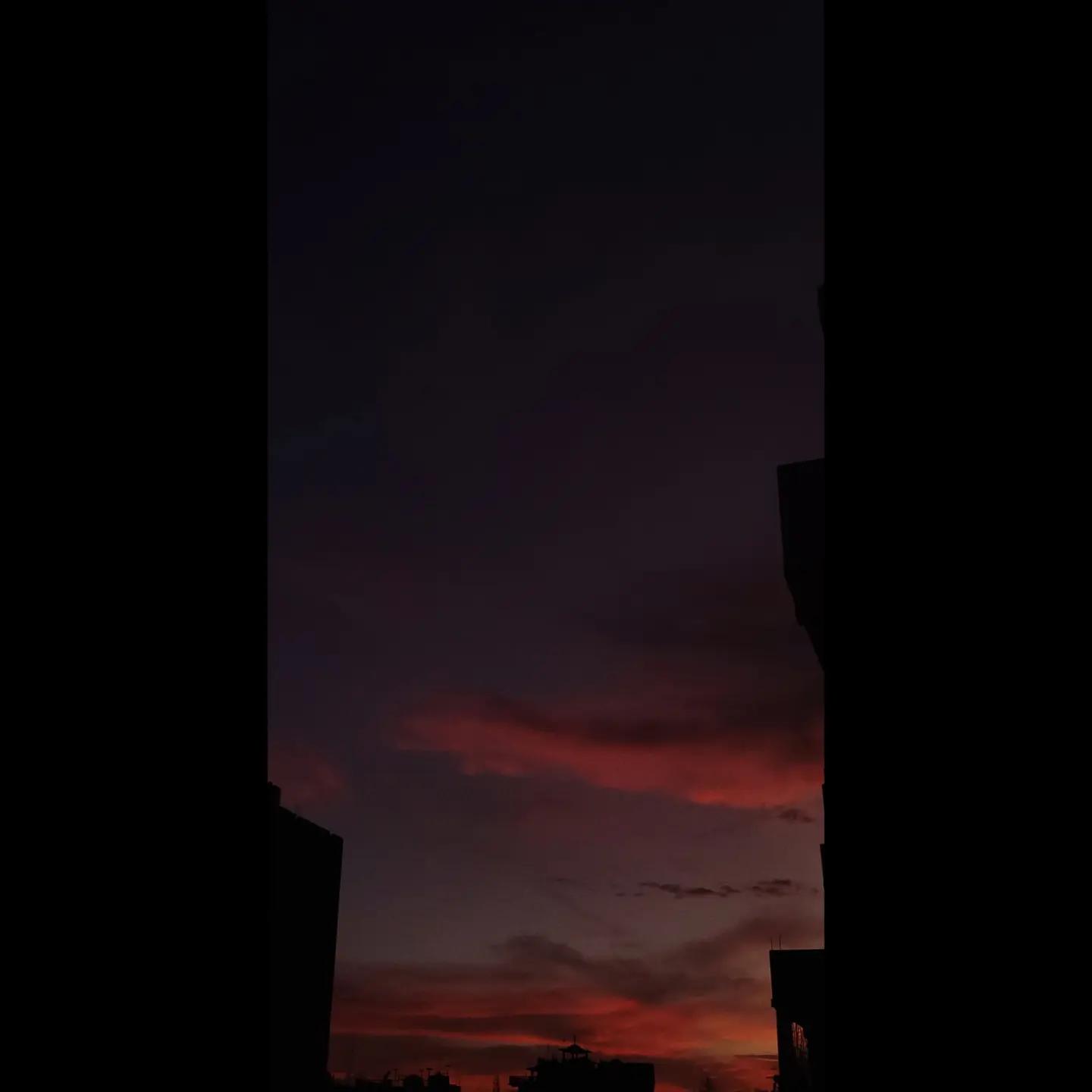 Dark Sunset Phone Wallpapers