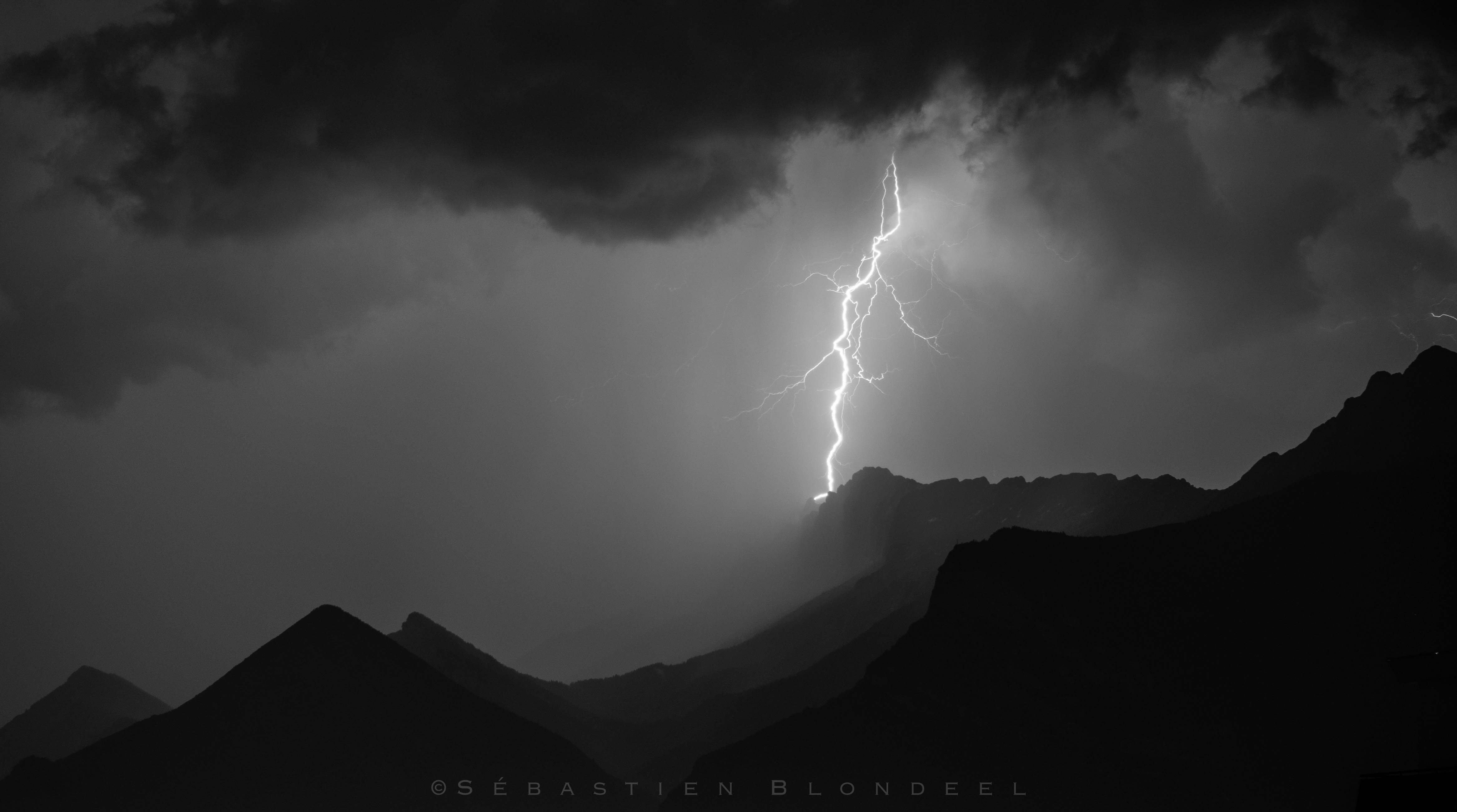 Dark Thunderstorm Wallpapers