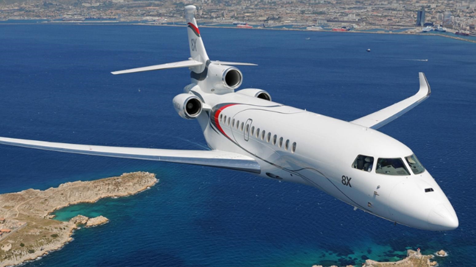 Dassault Falcon 8X Wallpapers