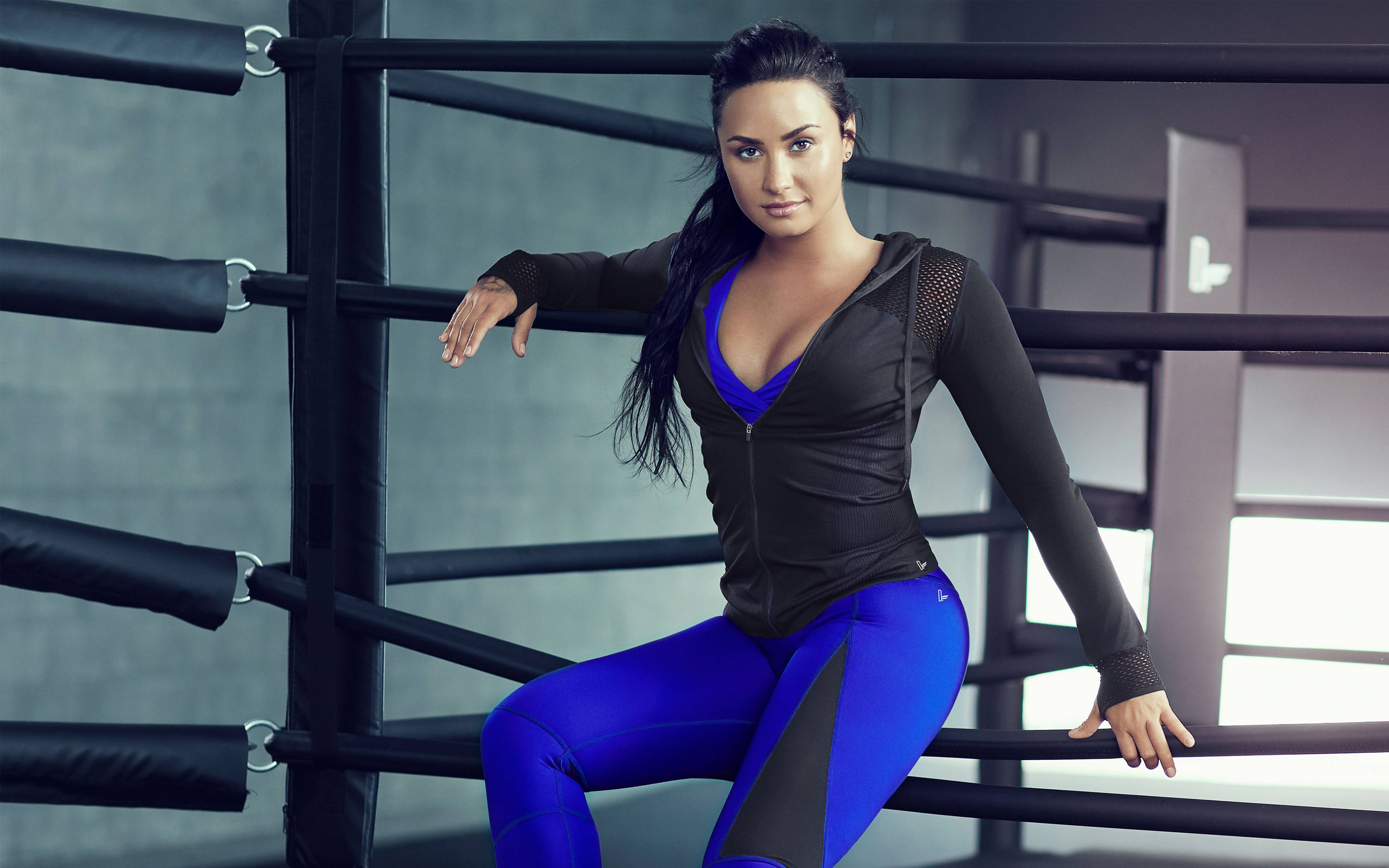 Demi Lovato 2017 Wallpapers