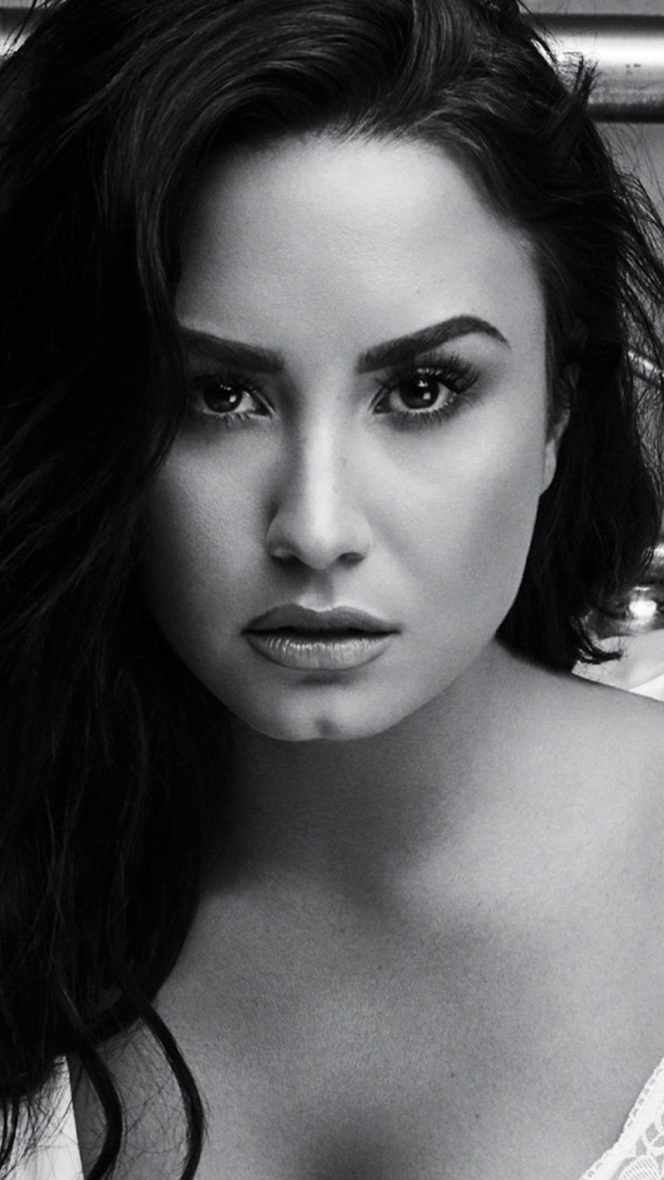 Demi Lovato Iphone Wallpapers