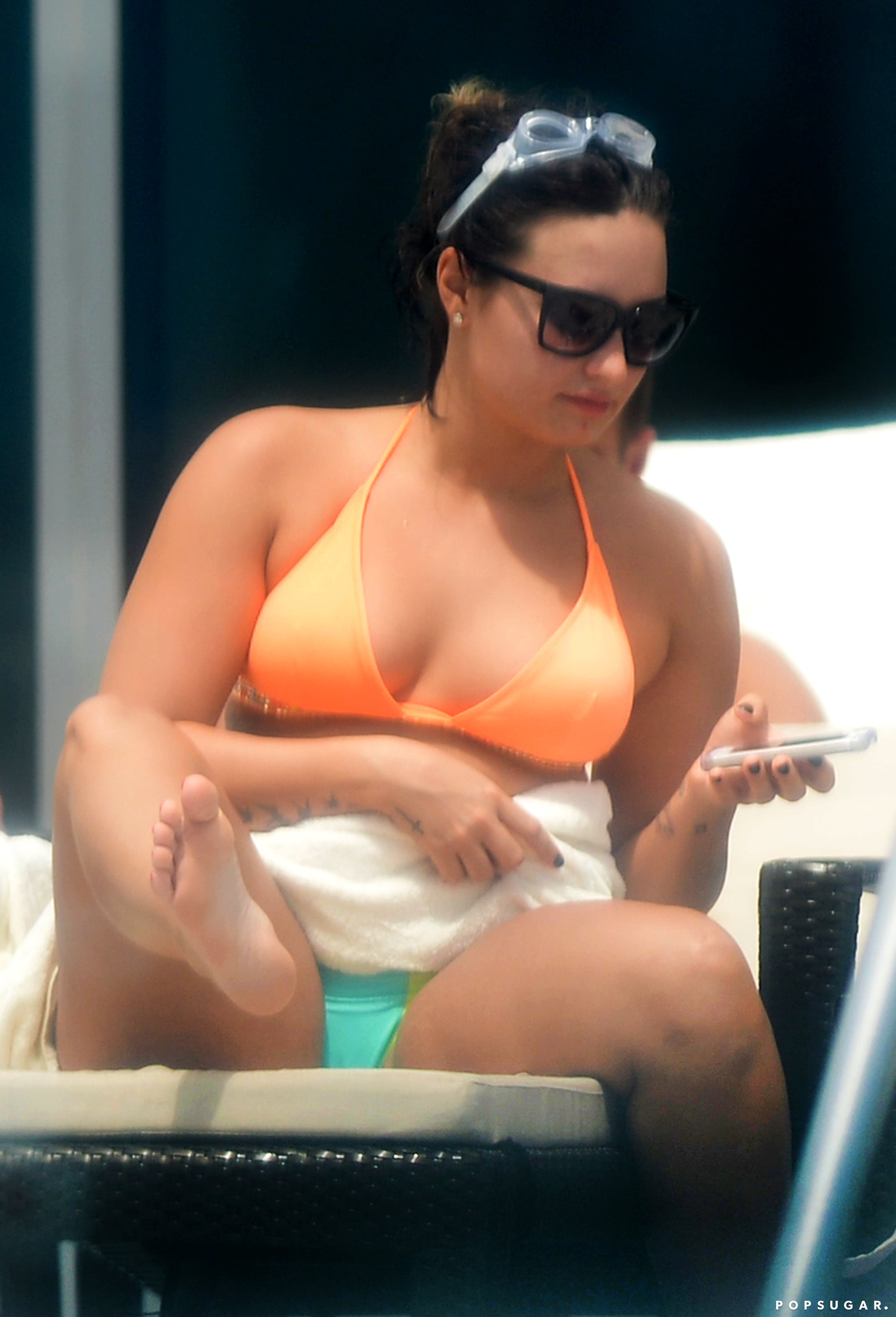 Demi Lovato Swimsuit Photoshoot Wallpapers