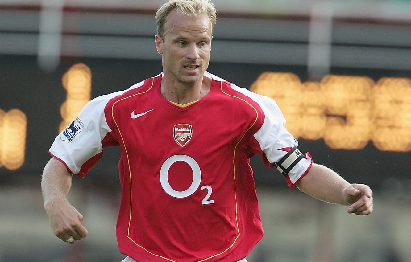 Dennis Bergkamp Wallpapers