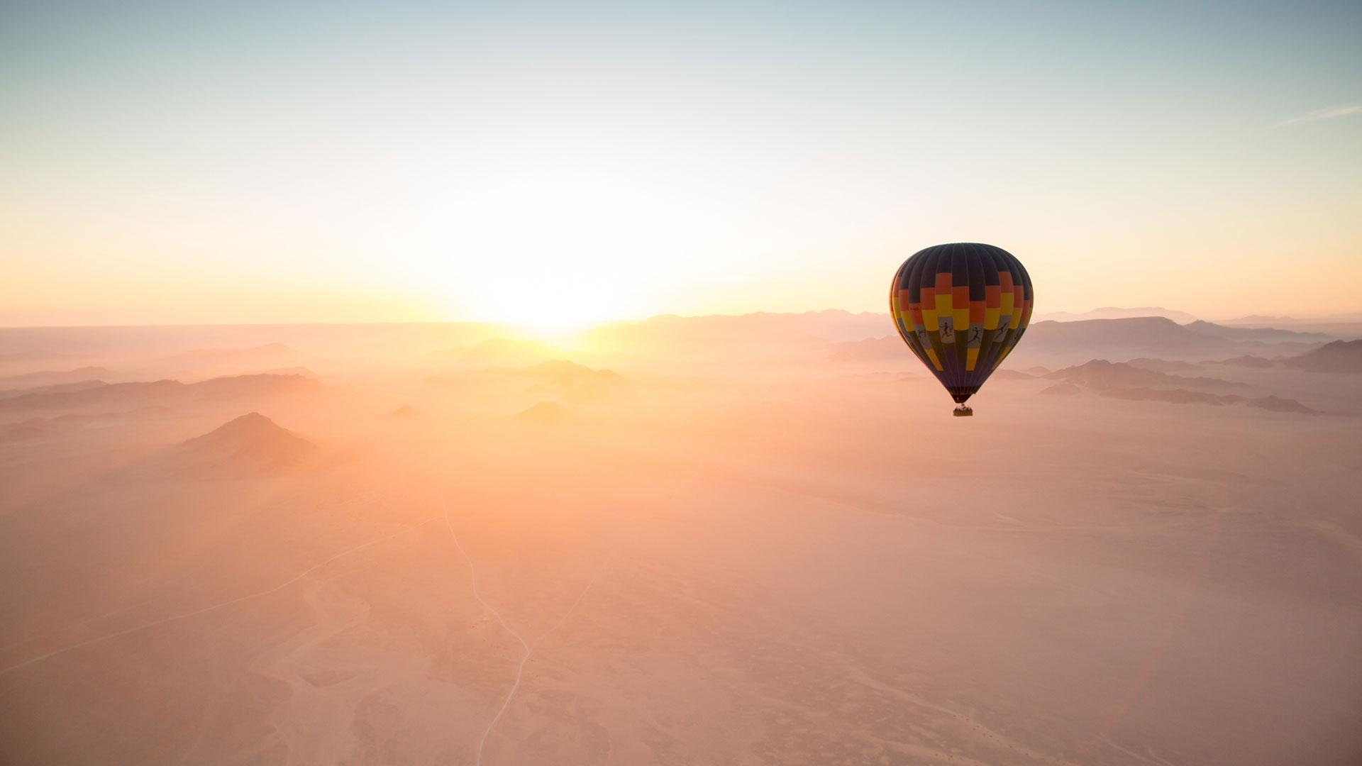 Desert Art And  Hot Air Balloon Wallpapers
