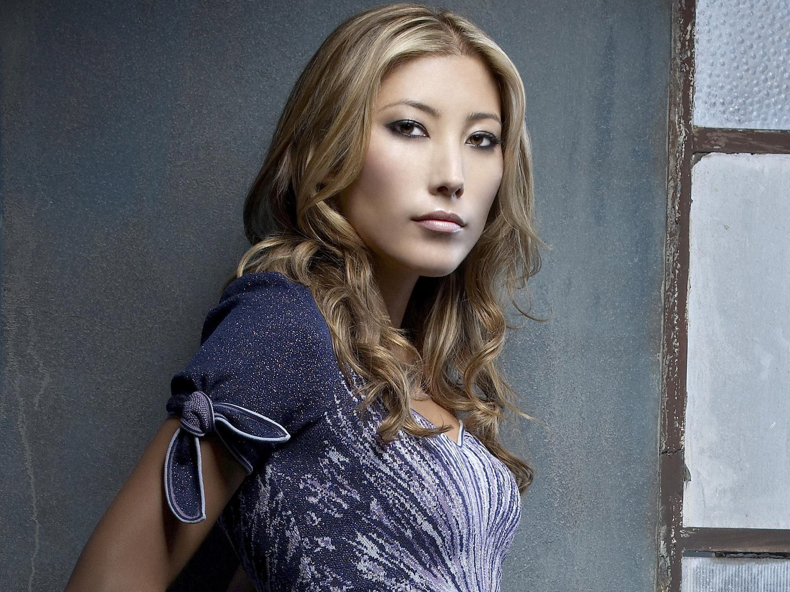 Dichen Lachman Altered Carbon Wallpapers