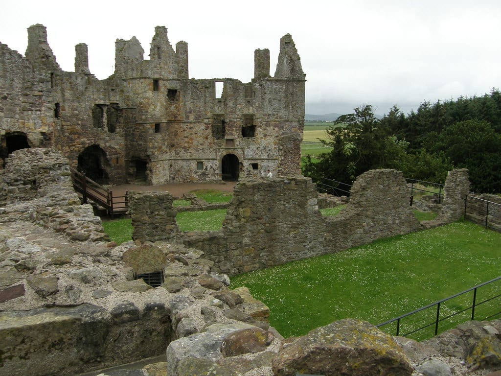 Dirleton Castle Wallpapers