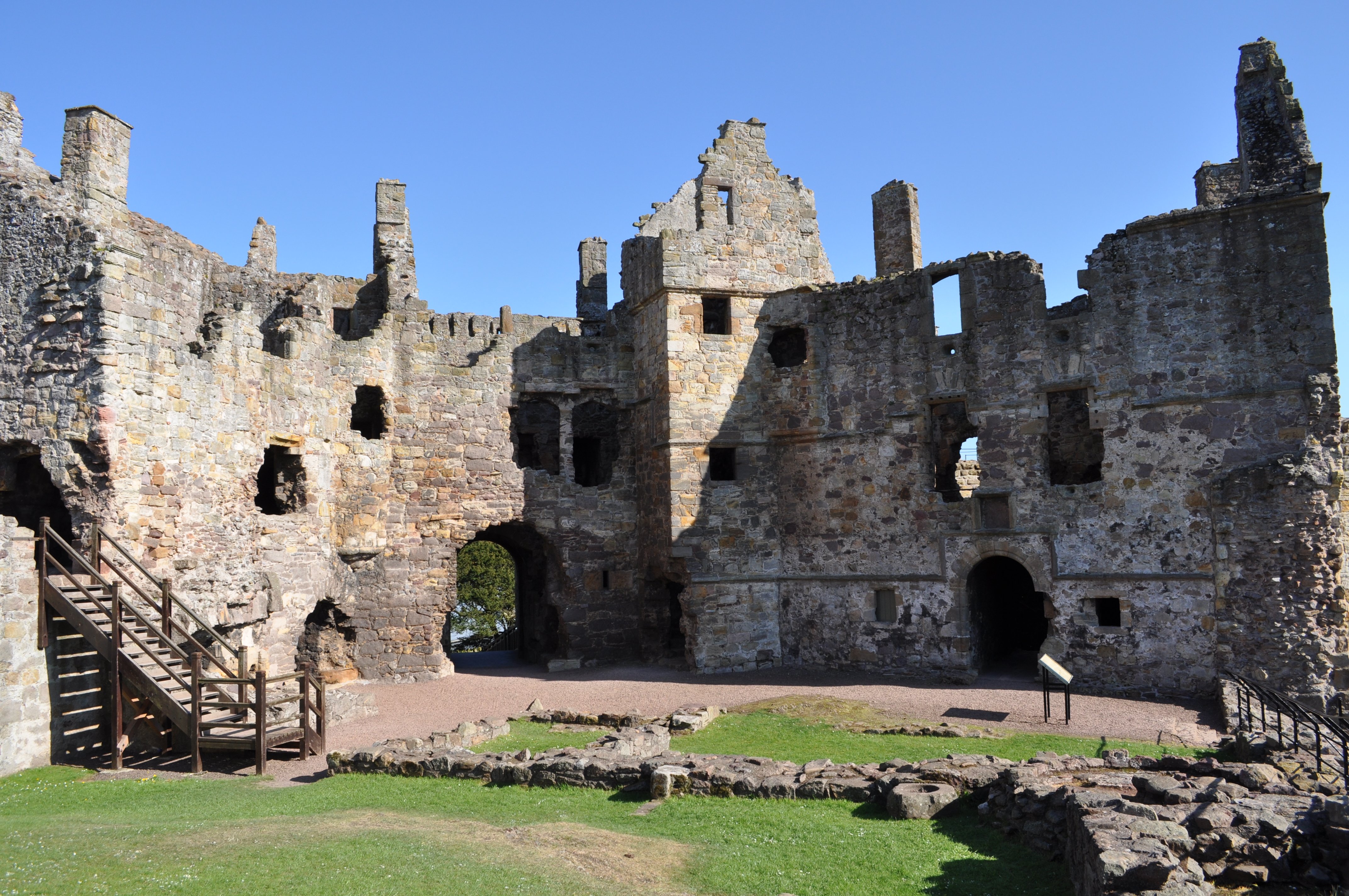 Dirleton Castle Wallpapers