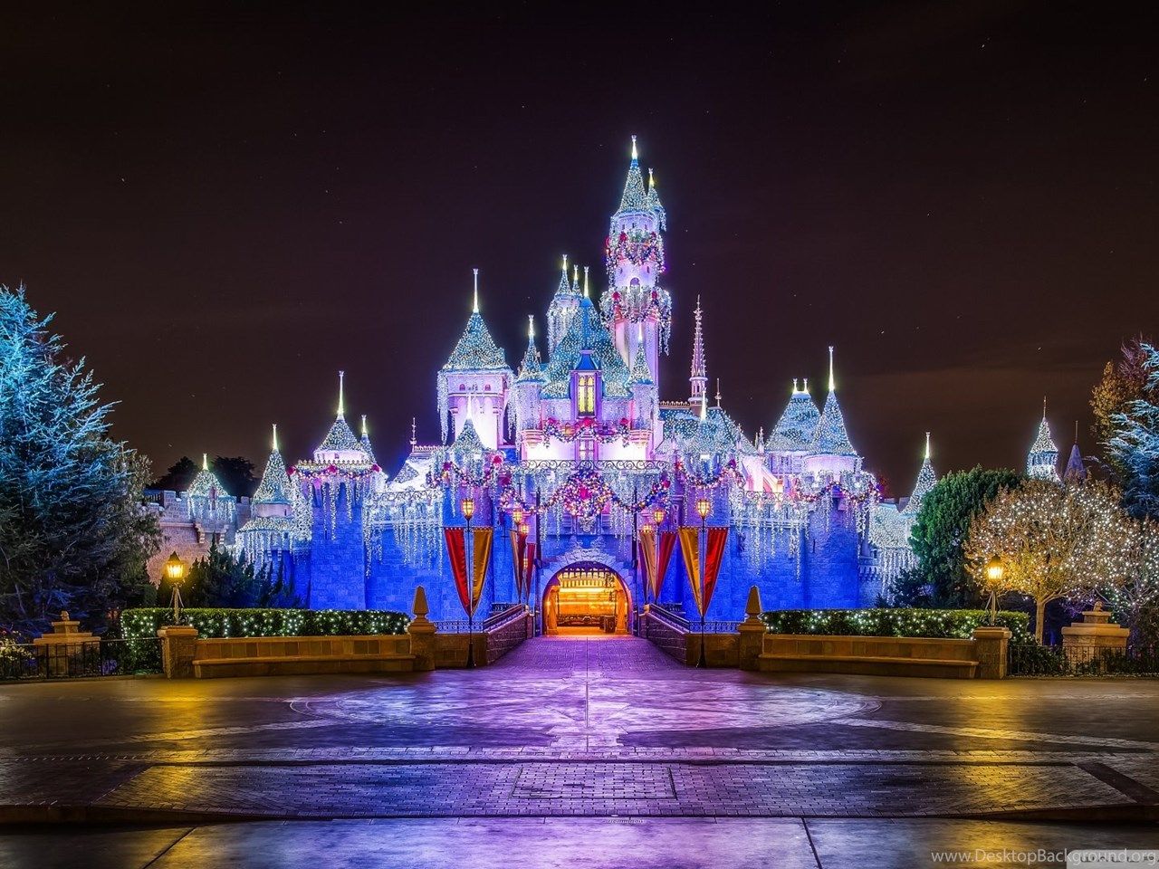 Disney Castle Christmas Wallpapers