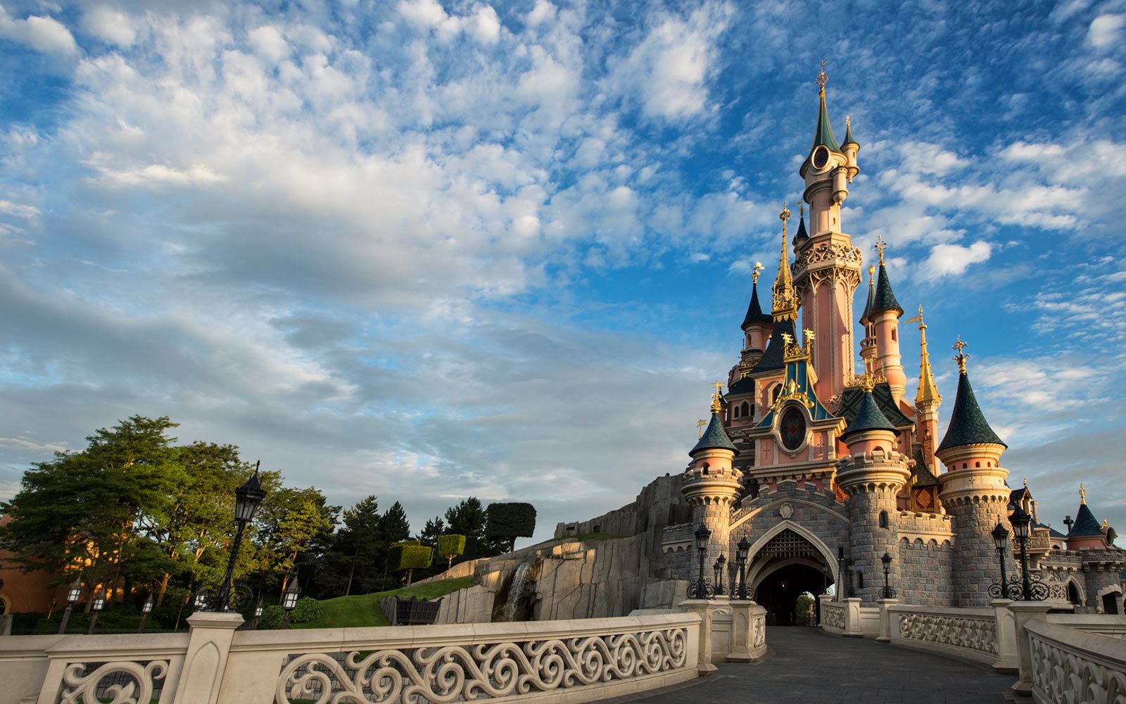 Disneyland Paris Wallpapers