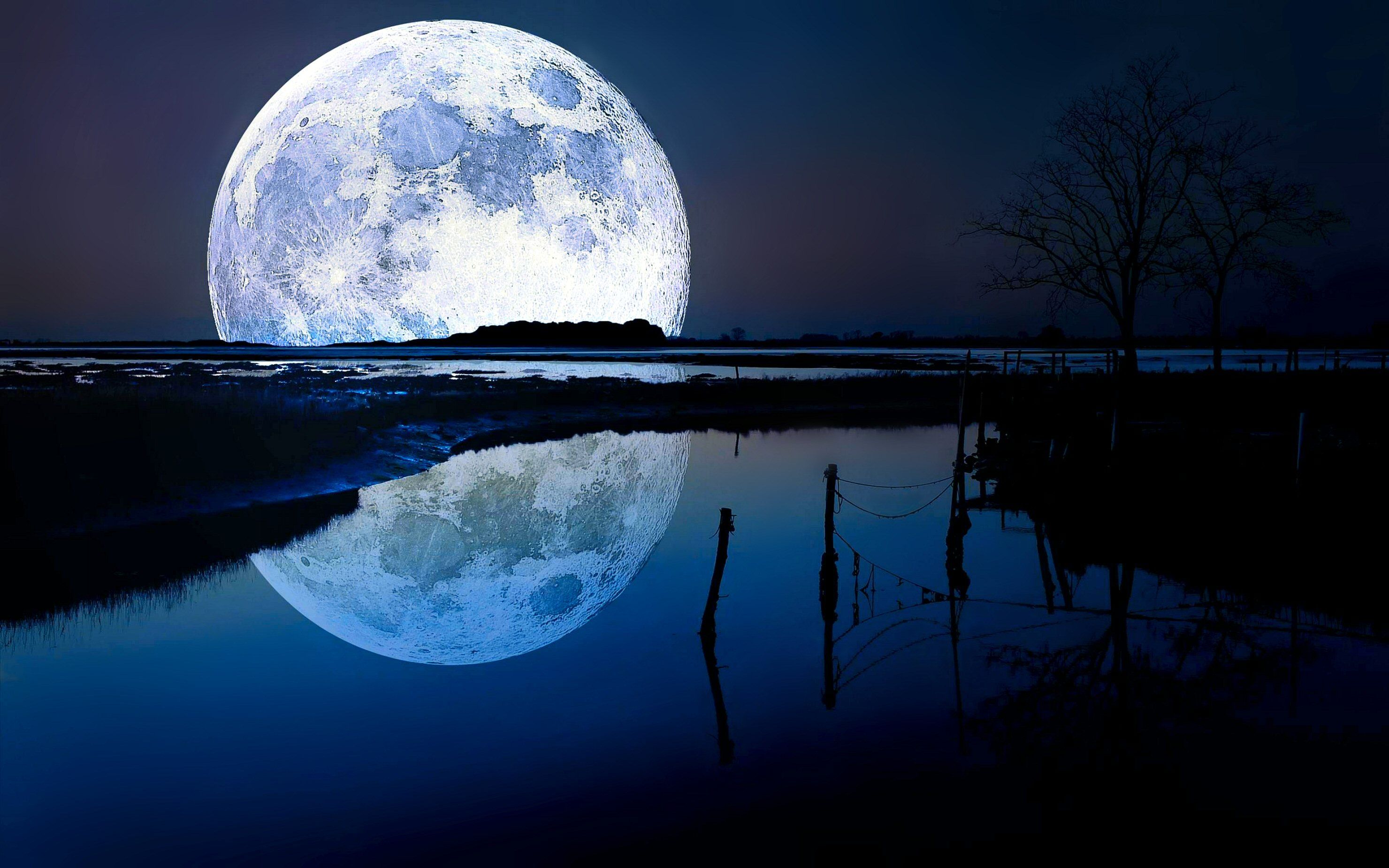 Distorted Moon Reflection Wallpapers