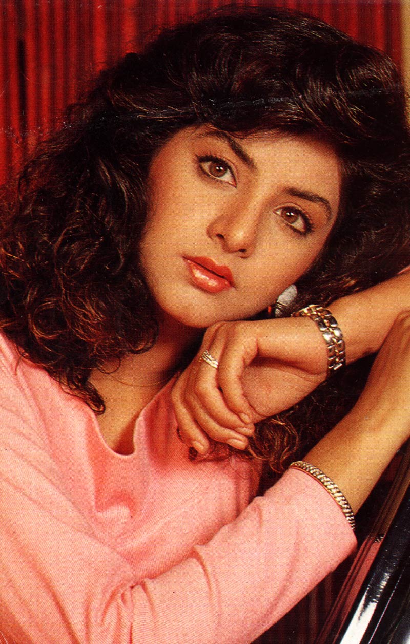 Divya Bharti Hot Wallpapers