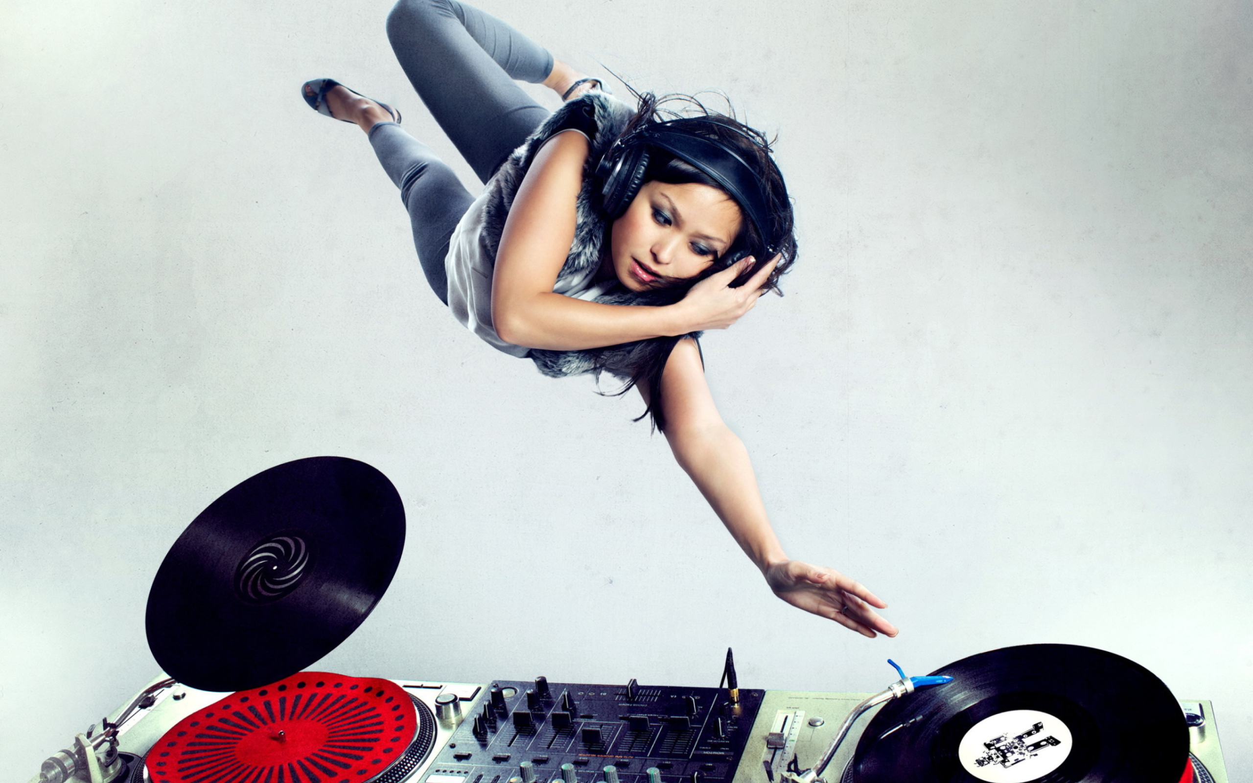 Dj Girl Wallpapers