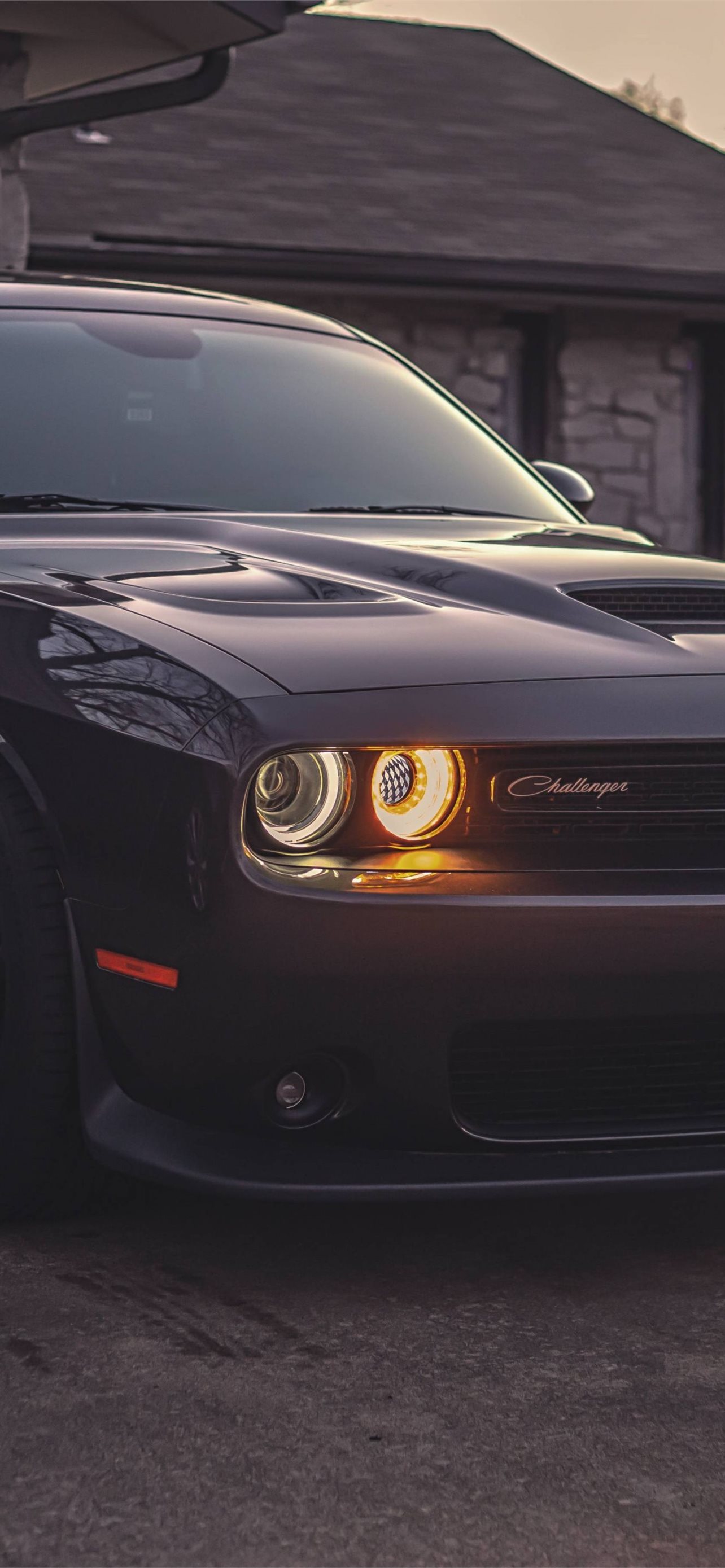 Dodge Challenger Hellcat Iphone Wallpapers