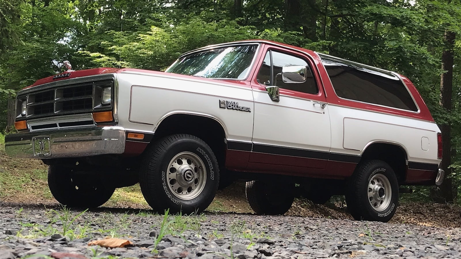 Dodge Ramcharger Wallpapers