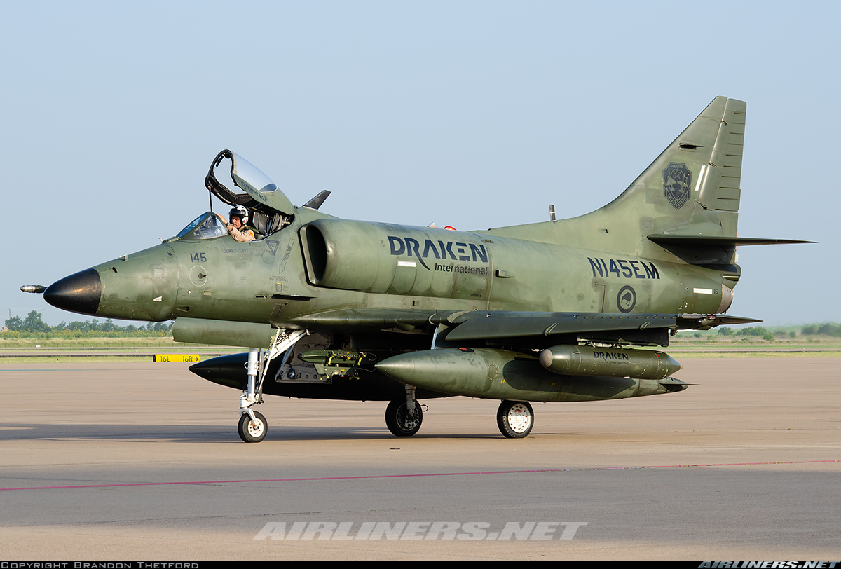 Douglas A-4 Skyhawk Wallpapers