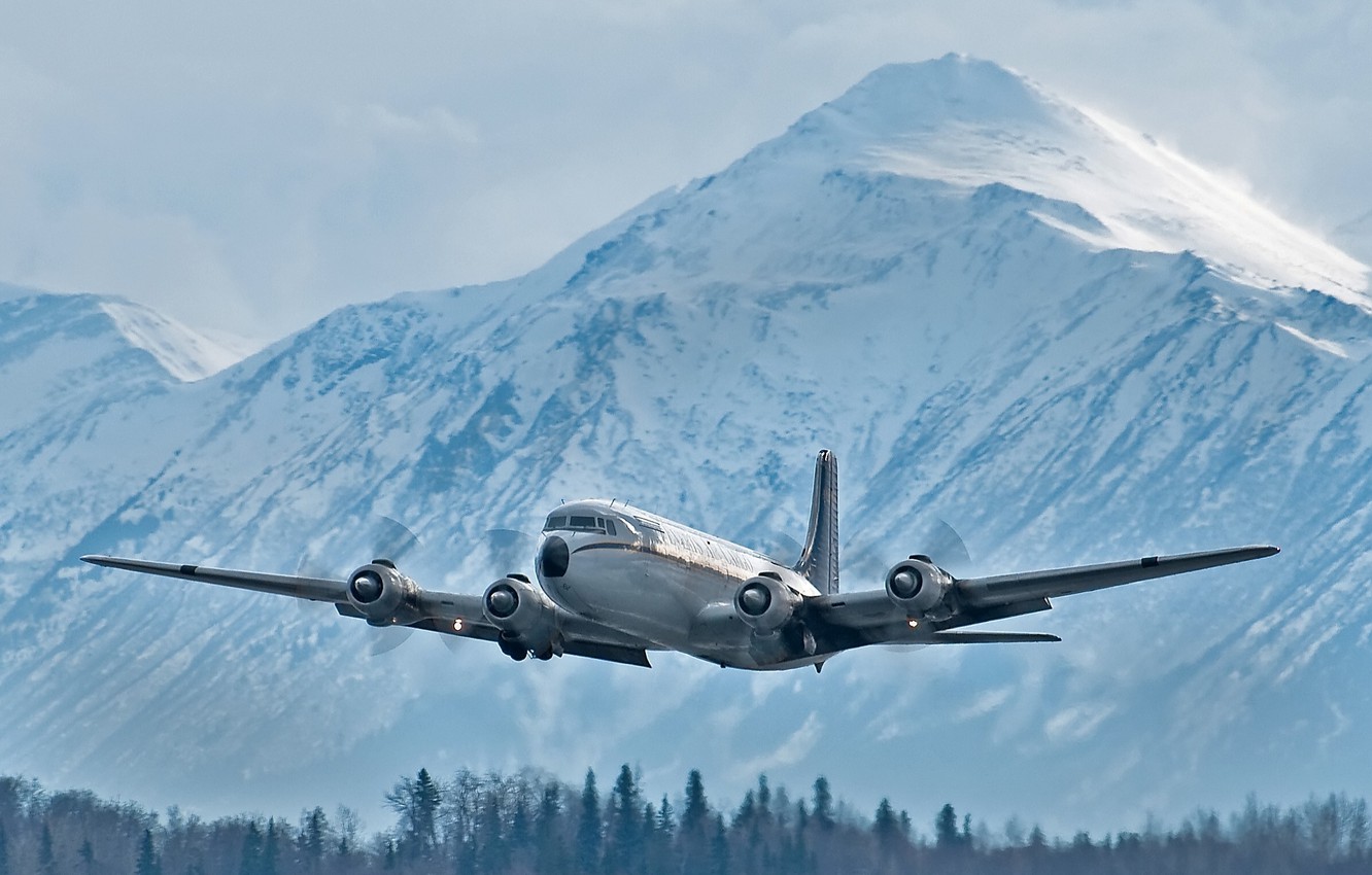 Douglas Dc-6 Wallpapers