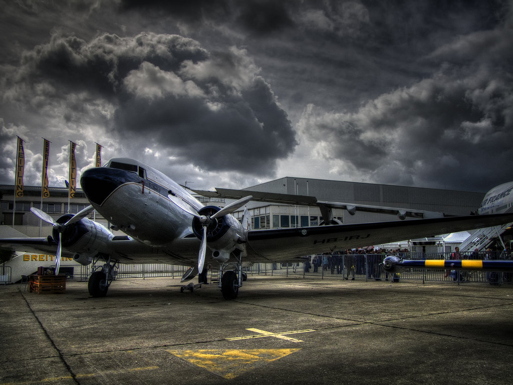 Douglas Dc-6 Wallpapers