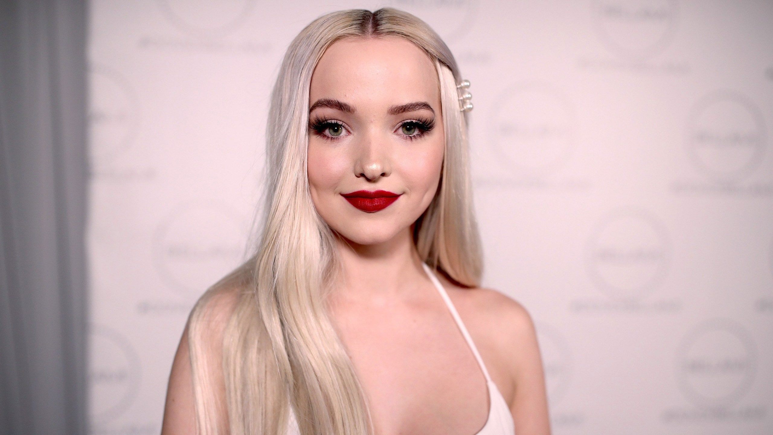 Dove Cameron 2020 Wallpapers