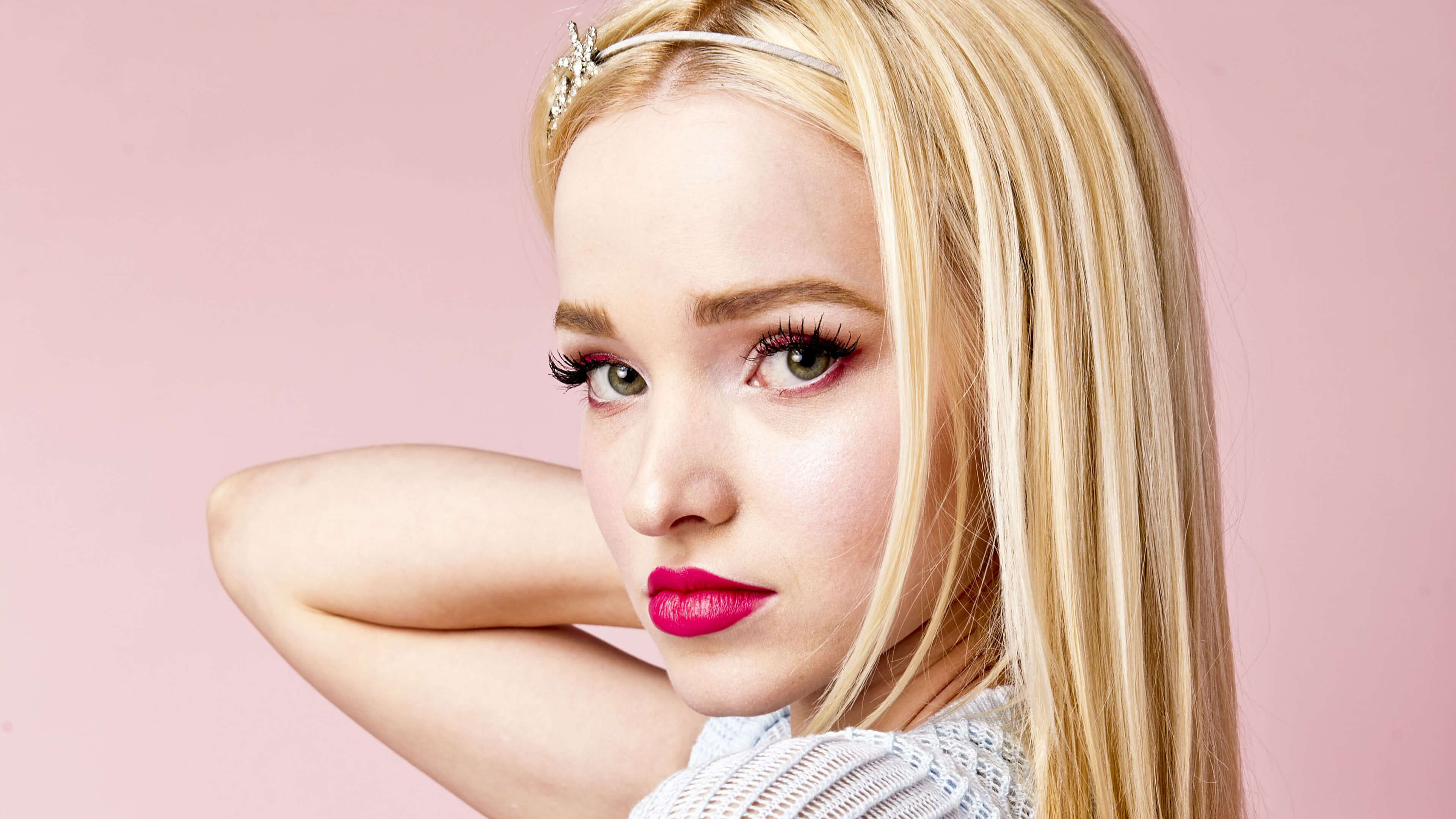 Dove Cameron Makeup 2021 Wallpapers