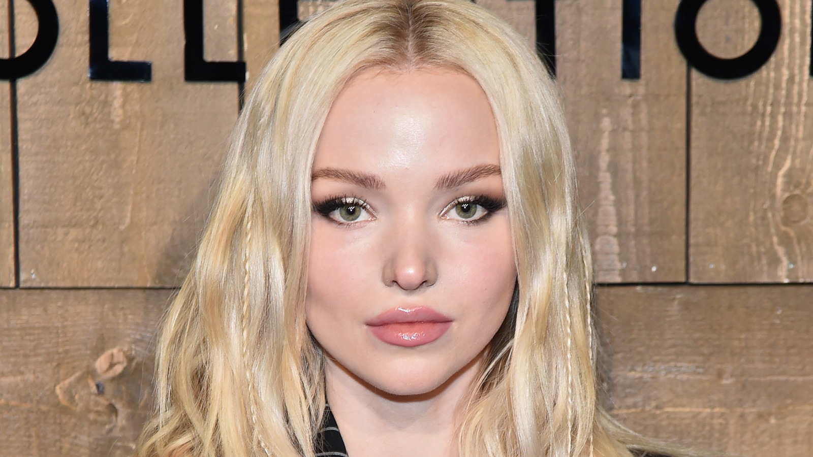 Dove Cameron Portrait 2018 Wallpapers