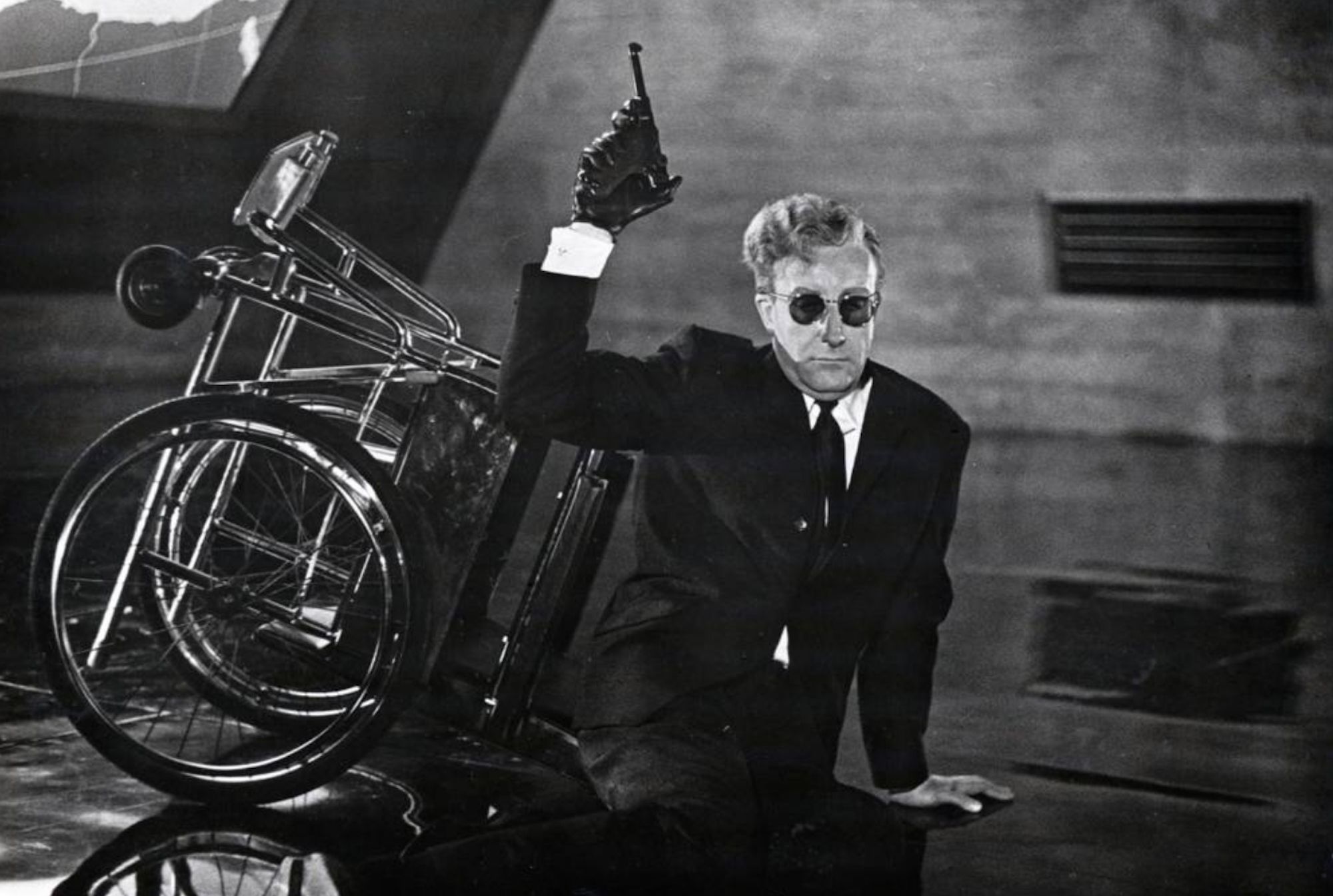 Dr. Strangelove Or: How I Learned To Stop Worrying And Love The Bomb Wallpapers