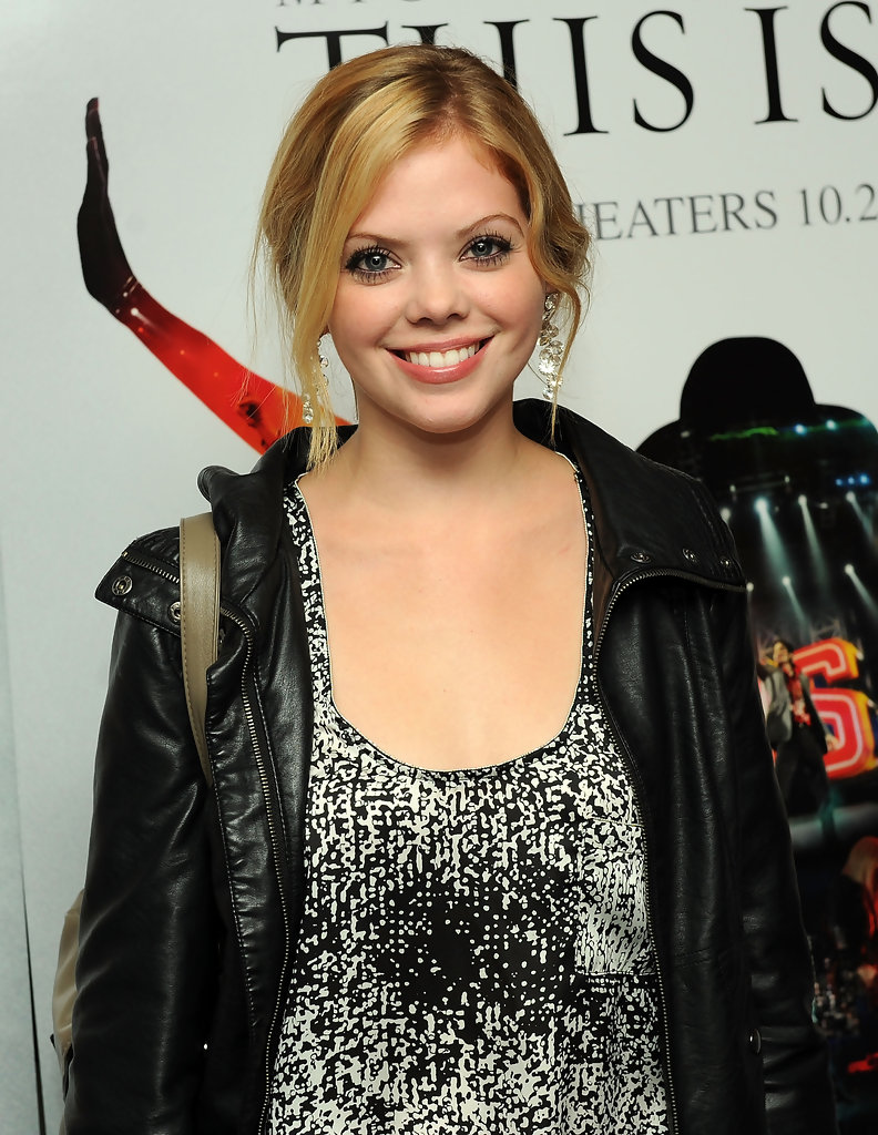 Dreama Walker Wallpapers