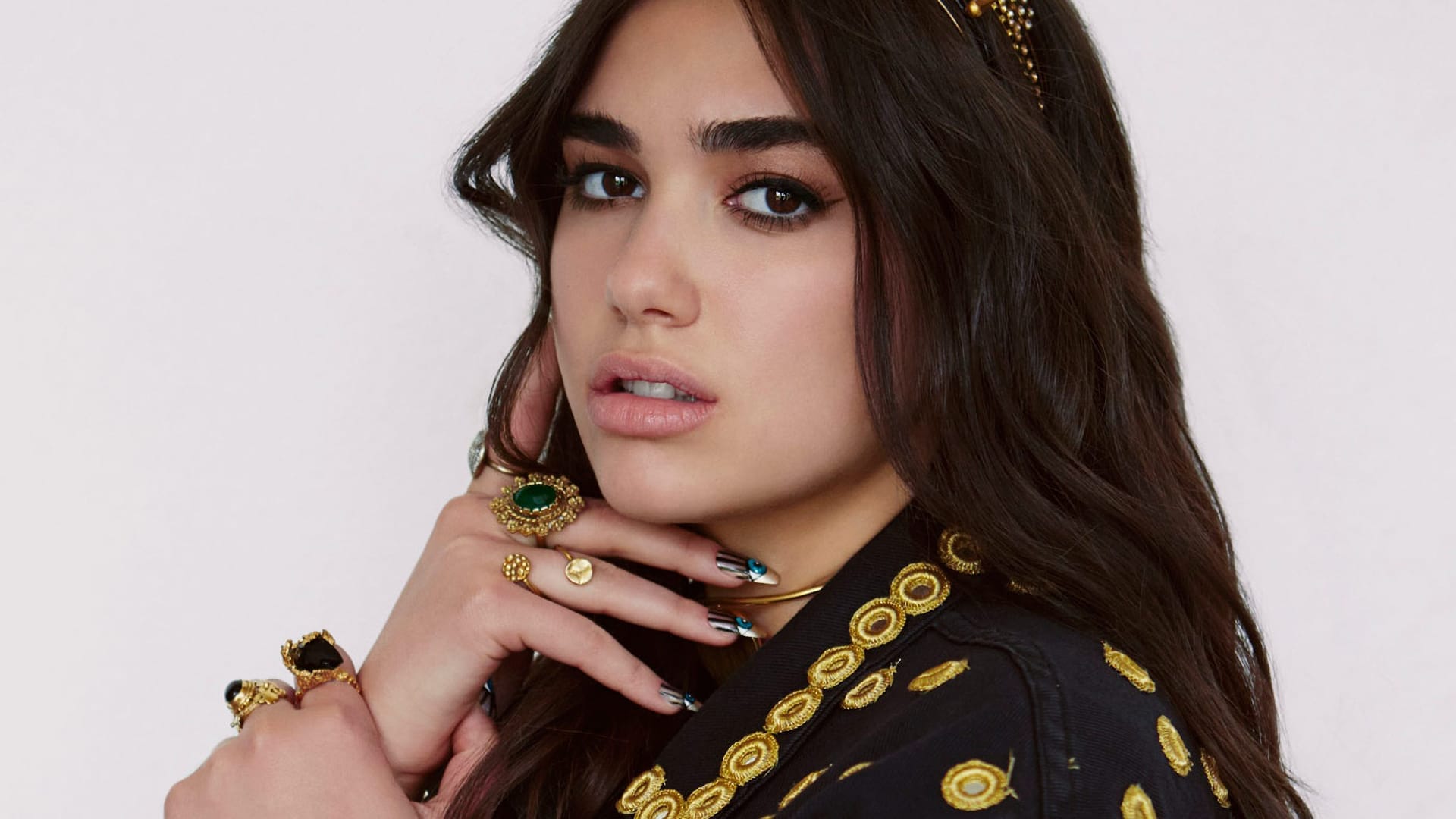 Dua Lipa 4K Wallpapers