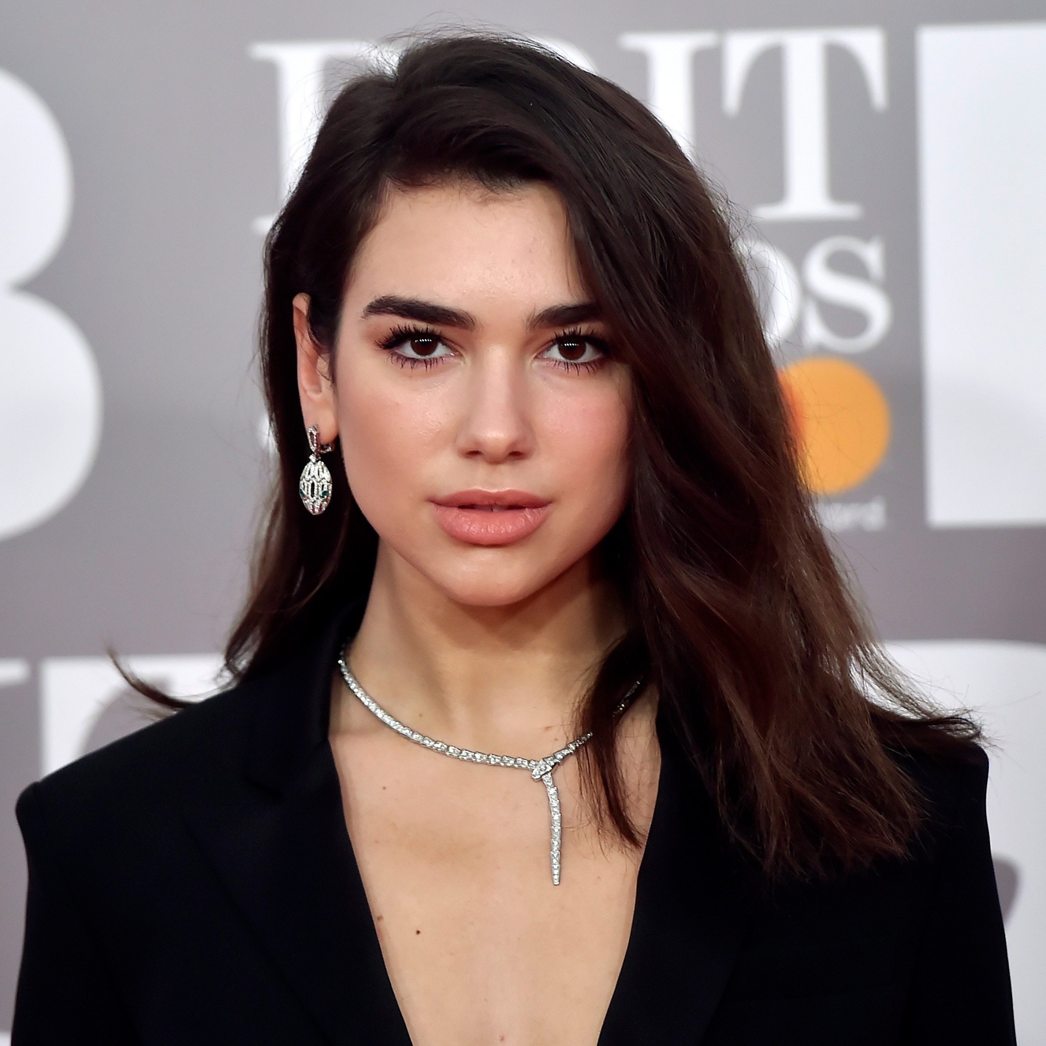 Dua Lipa Hot Wallpapers