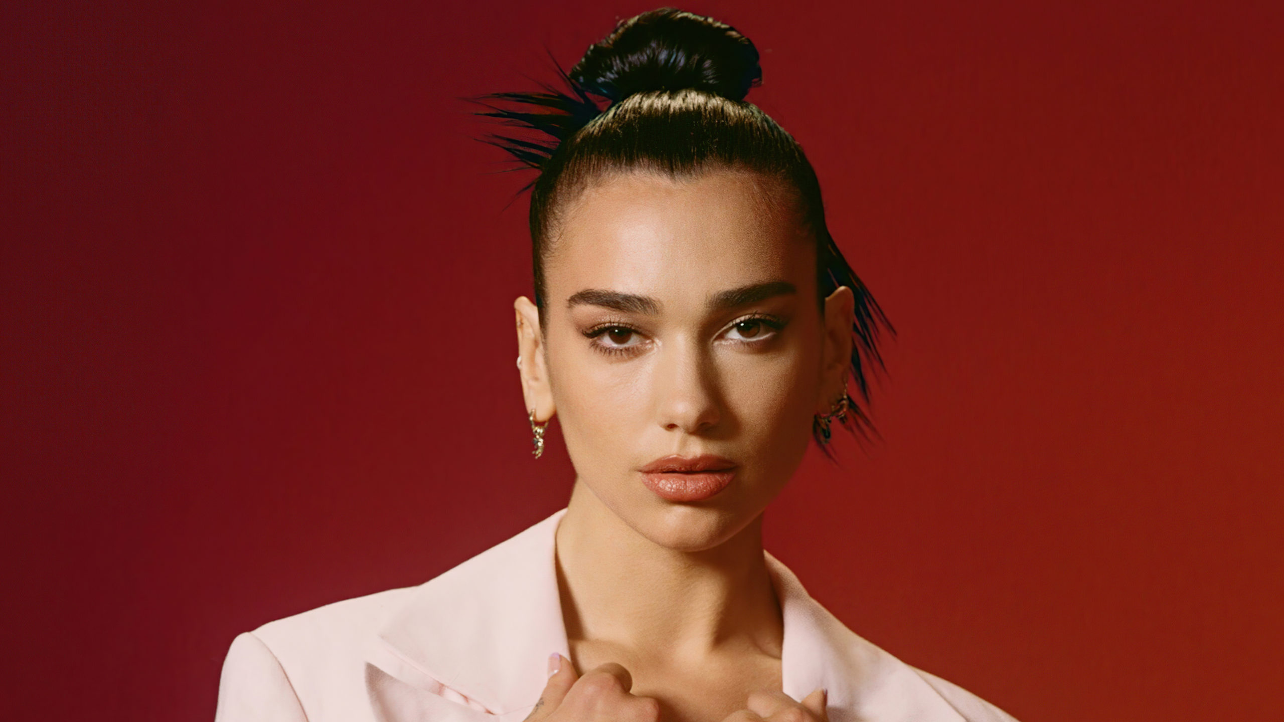 Dua Lipa Portrait Wallpapers