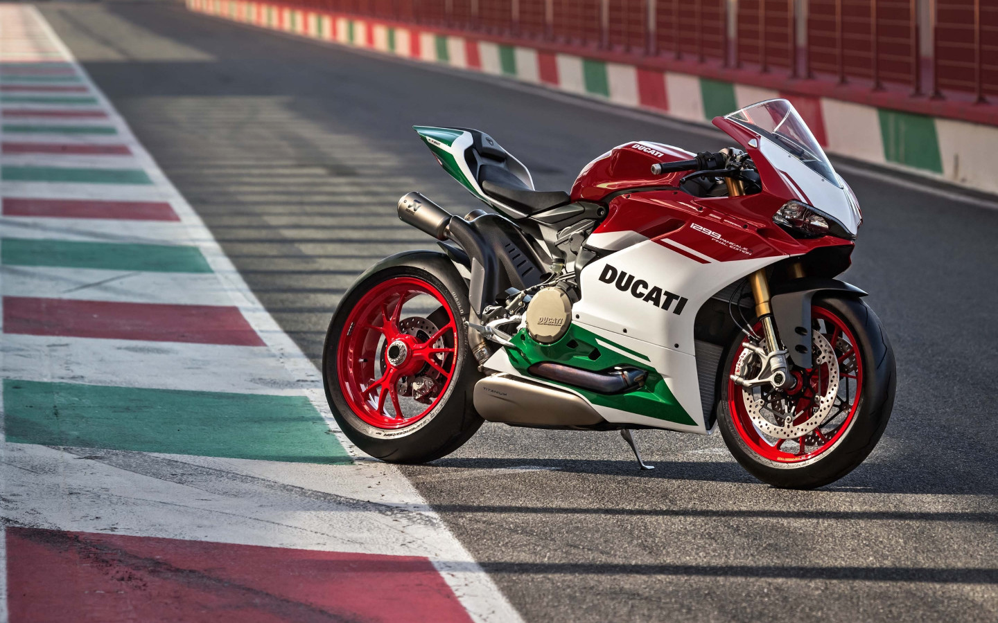 Ducati 1299 Wallpapers