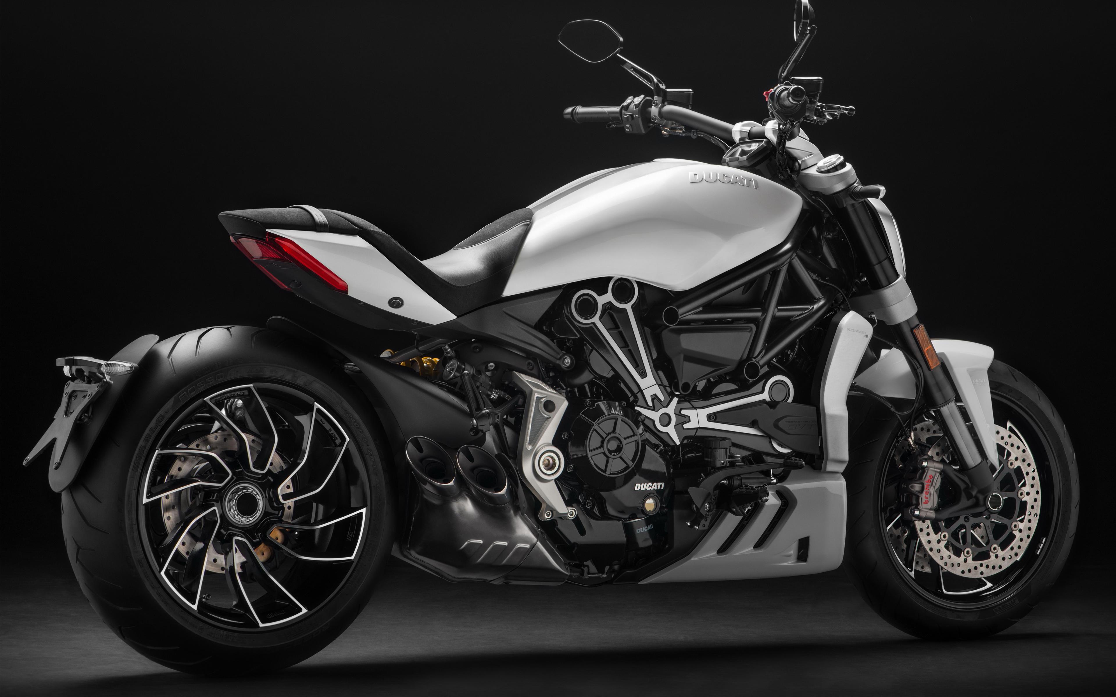 Ducati Diavel Wallpapers