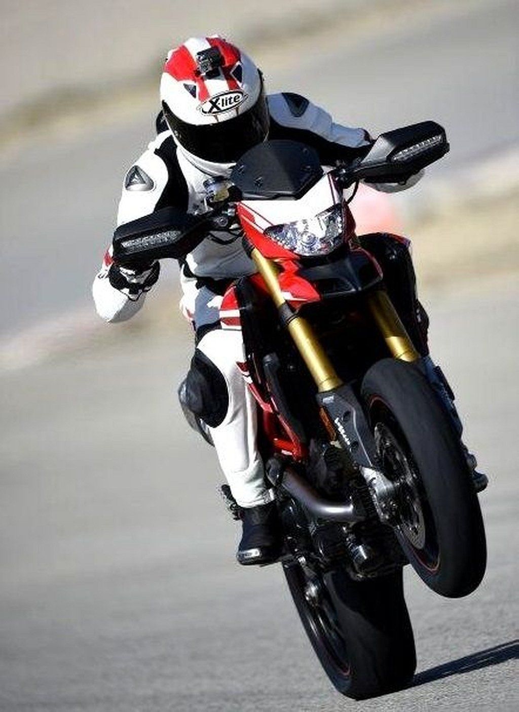 Ducati Hypermotard Wallpapers