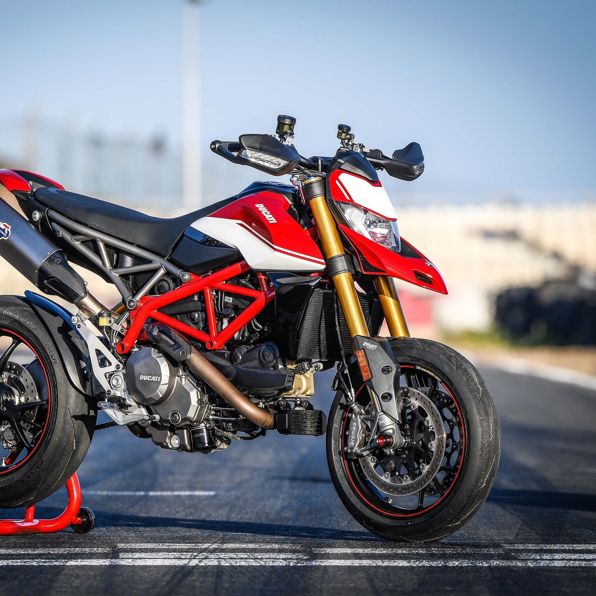 Ducati Hyperstrada Wallpapers