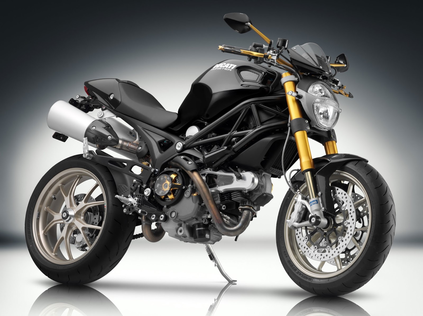 Мотоцикл ducati monster. Дукати монстр 1100. Ducati Monster 1100 EVO. Мотоцикл Ducati Monster 1100.