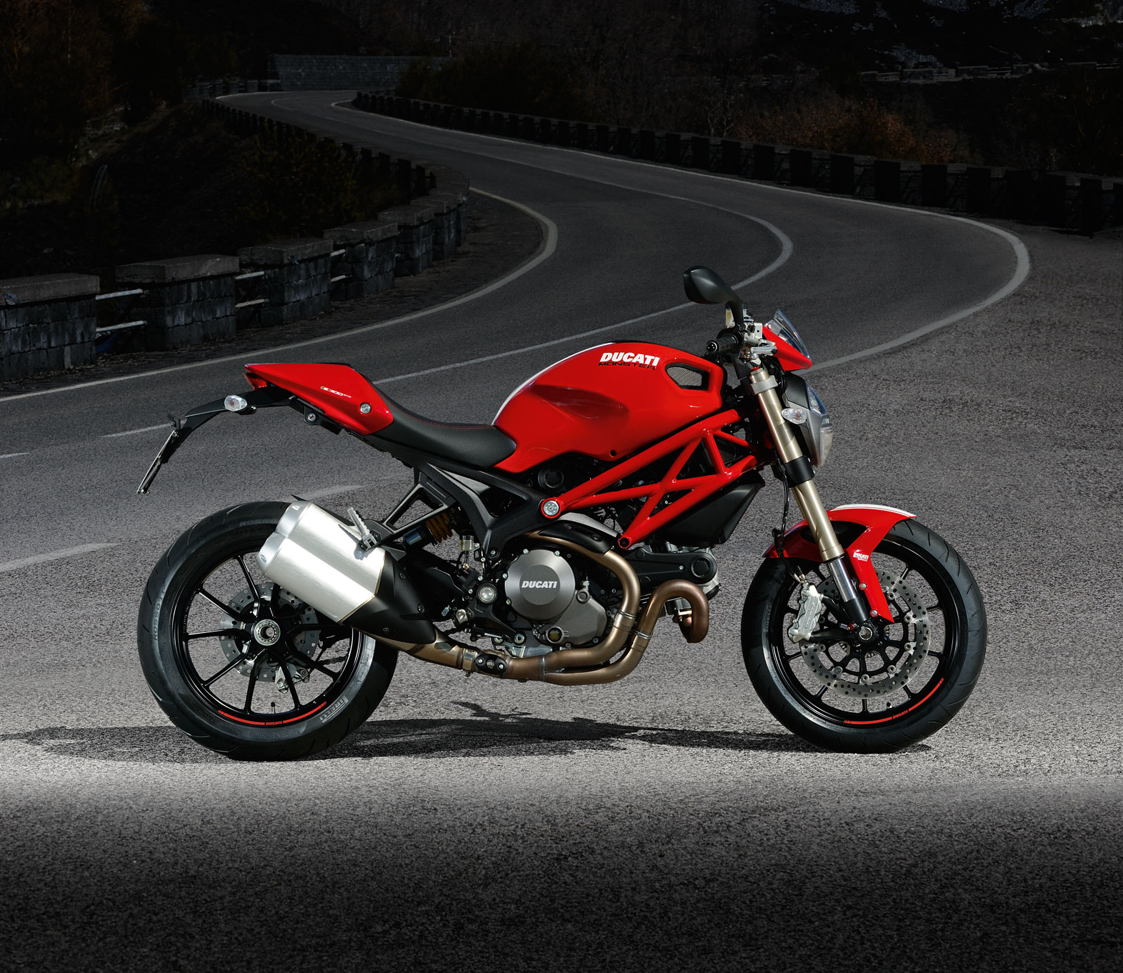 Ducati Monster 1100 Evo Wallpapers