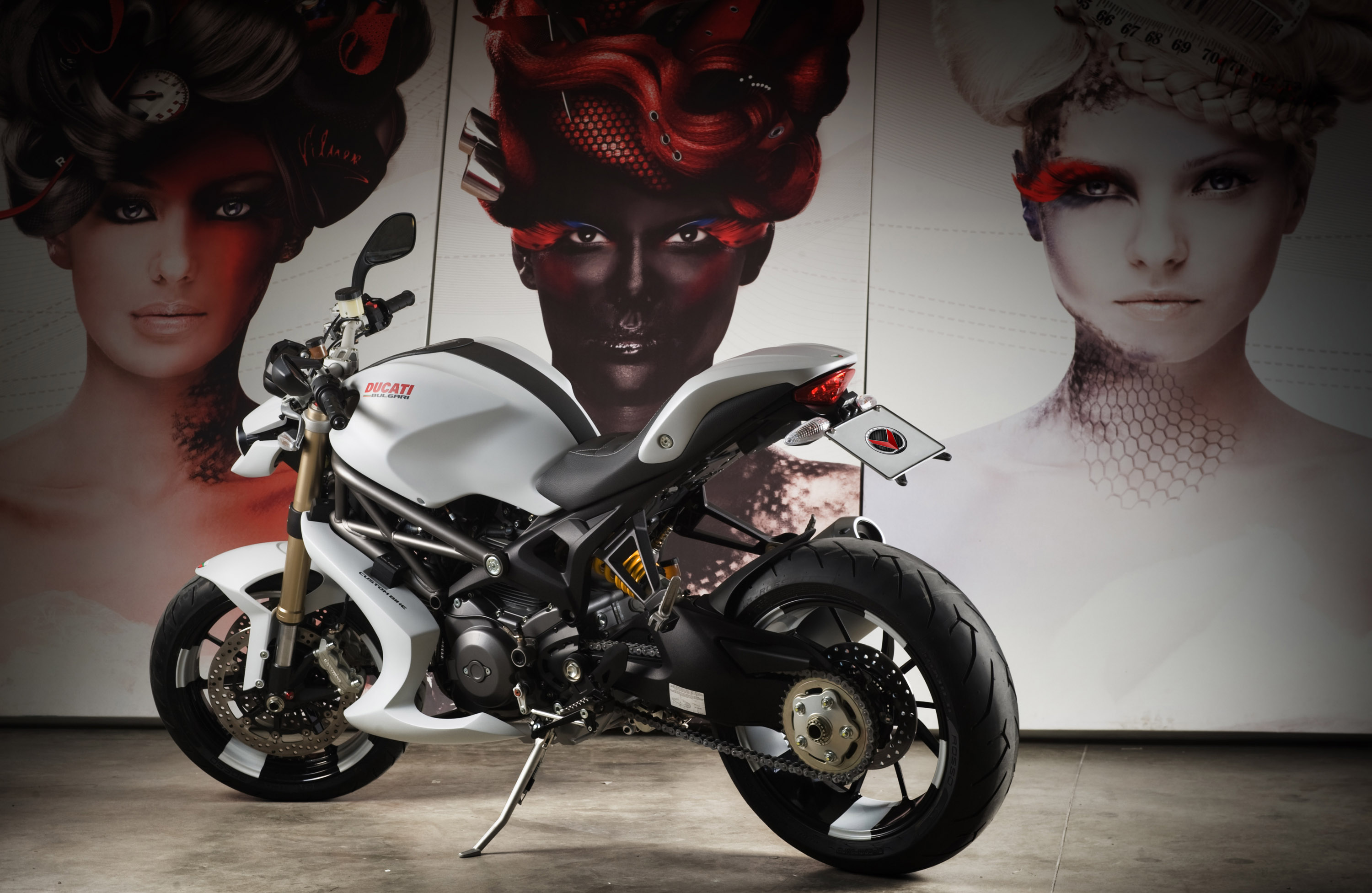 Ducati Monster 1100 Evo Wallpapers