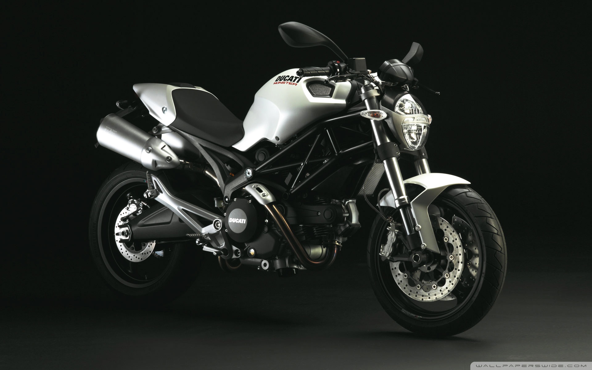 Ducati Monster 696 Wallpapers