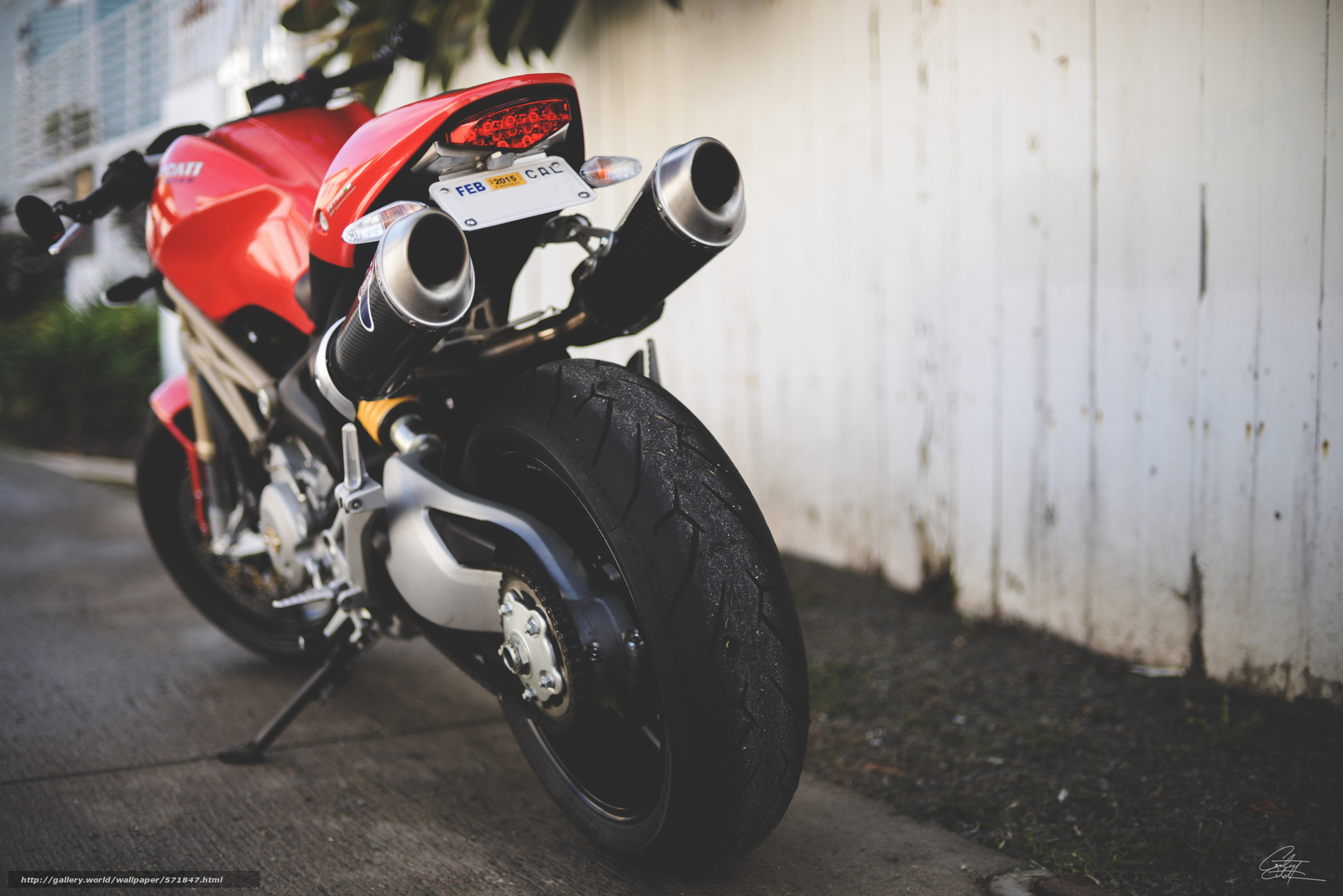 Ducati Monster 696 Wallpapers