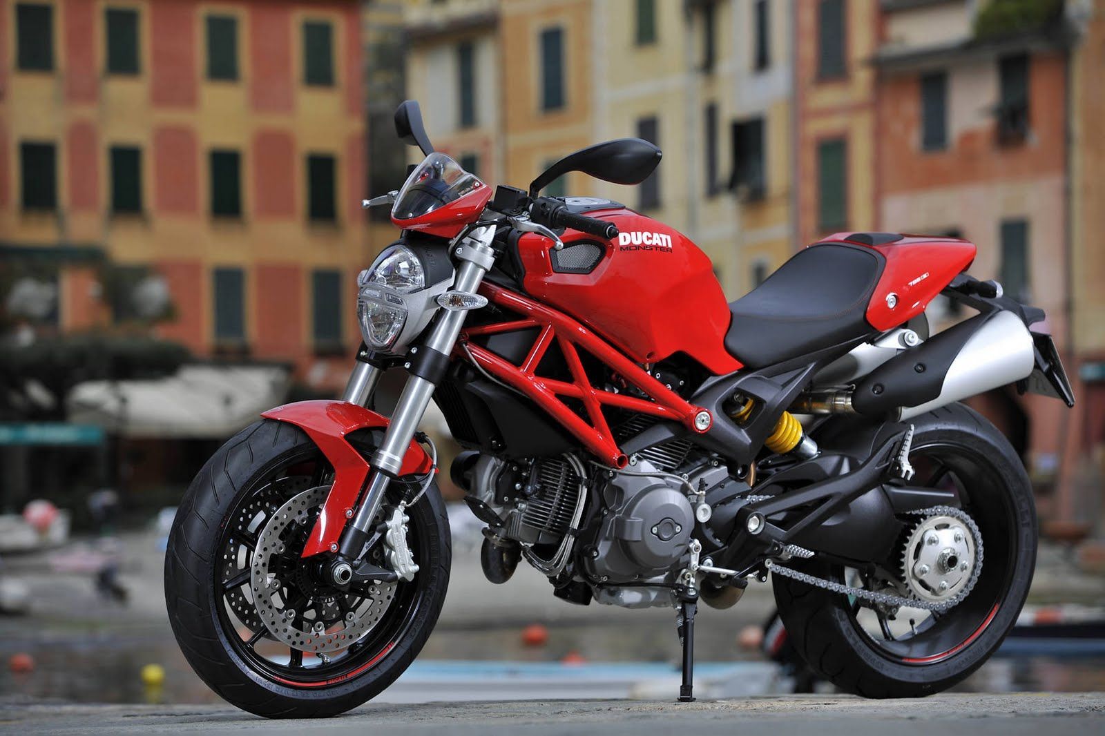 Ducati Monster 696 Wallpapers